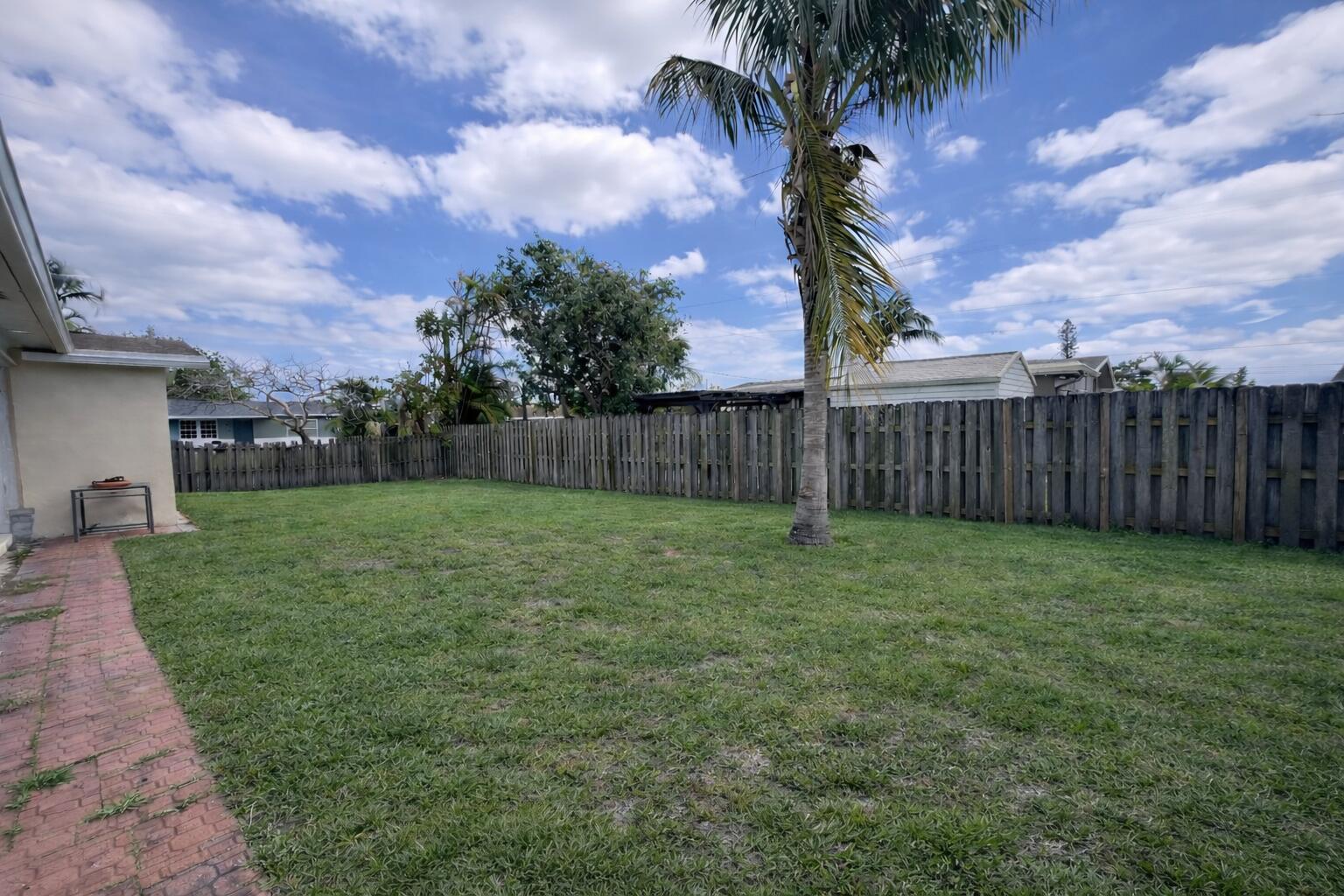 SUNRISE GOLF VILLAGE SEC 20 - Residential