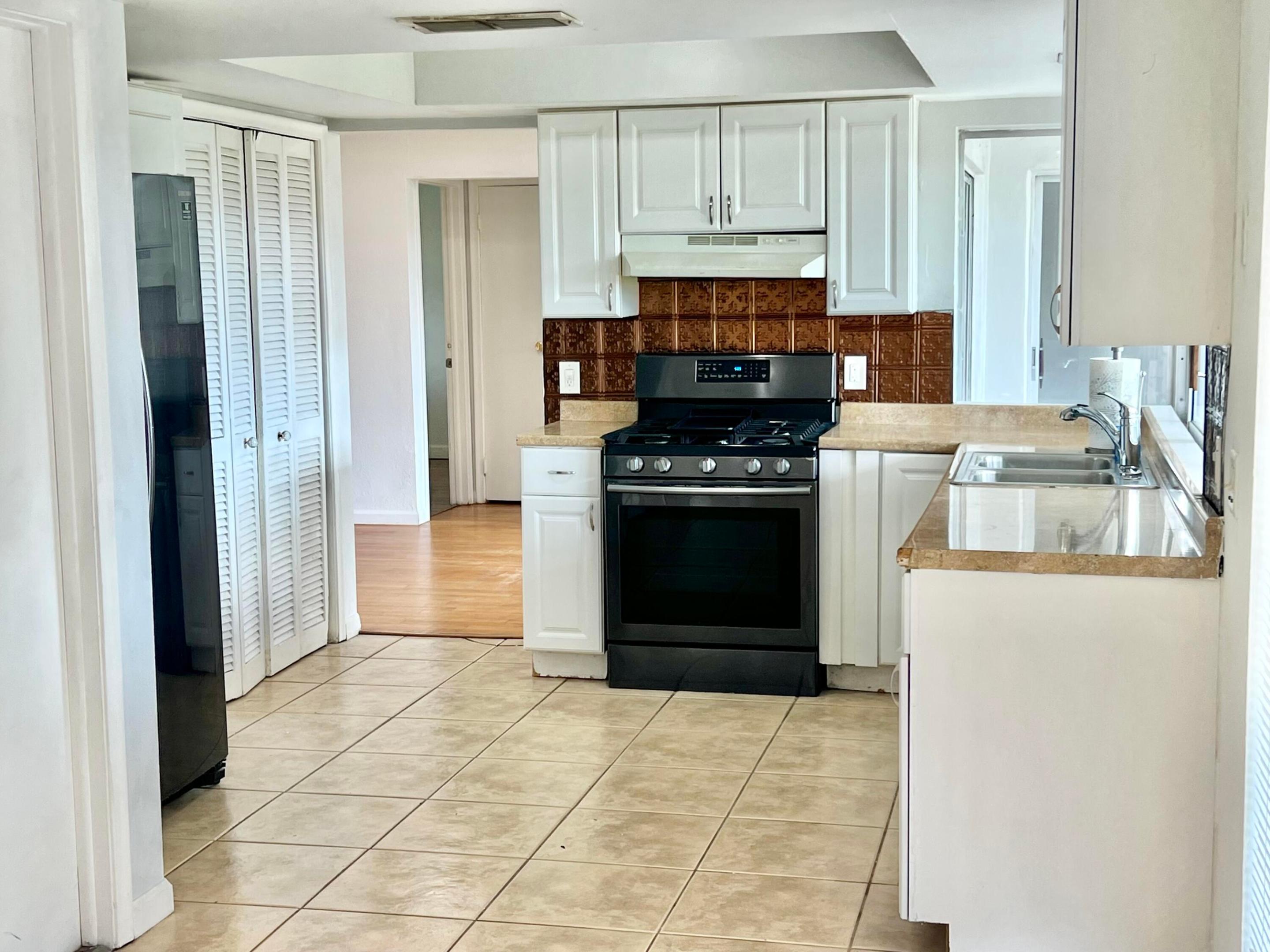 SUNRISE GOLF VILLAGE SEC 20 - Residential