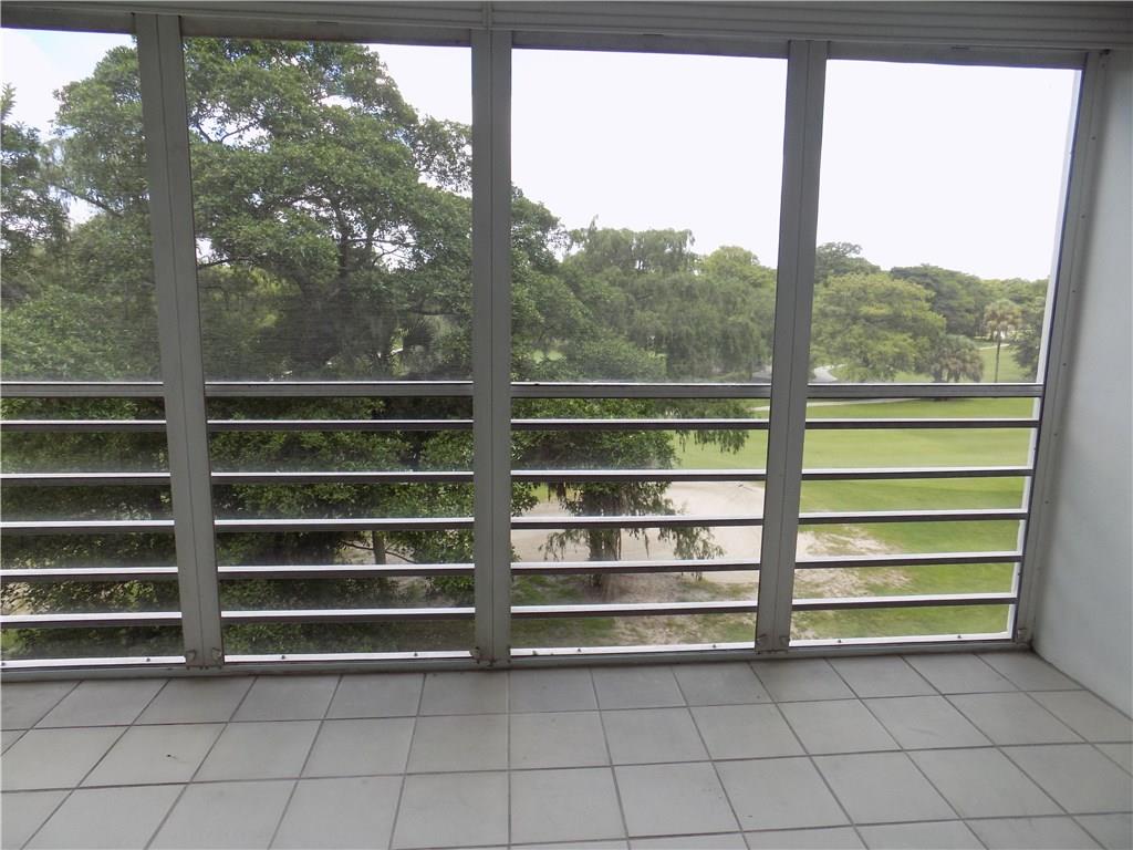 Palm-Aire Country Club 60 - Residential Lease