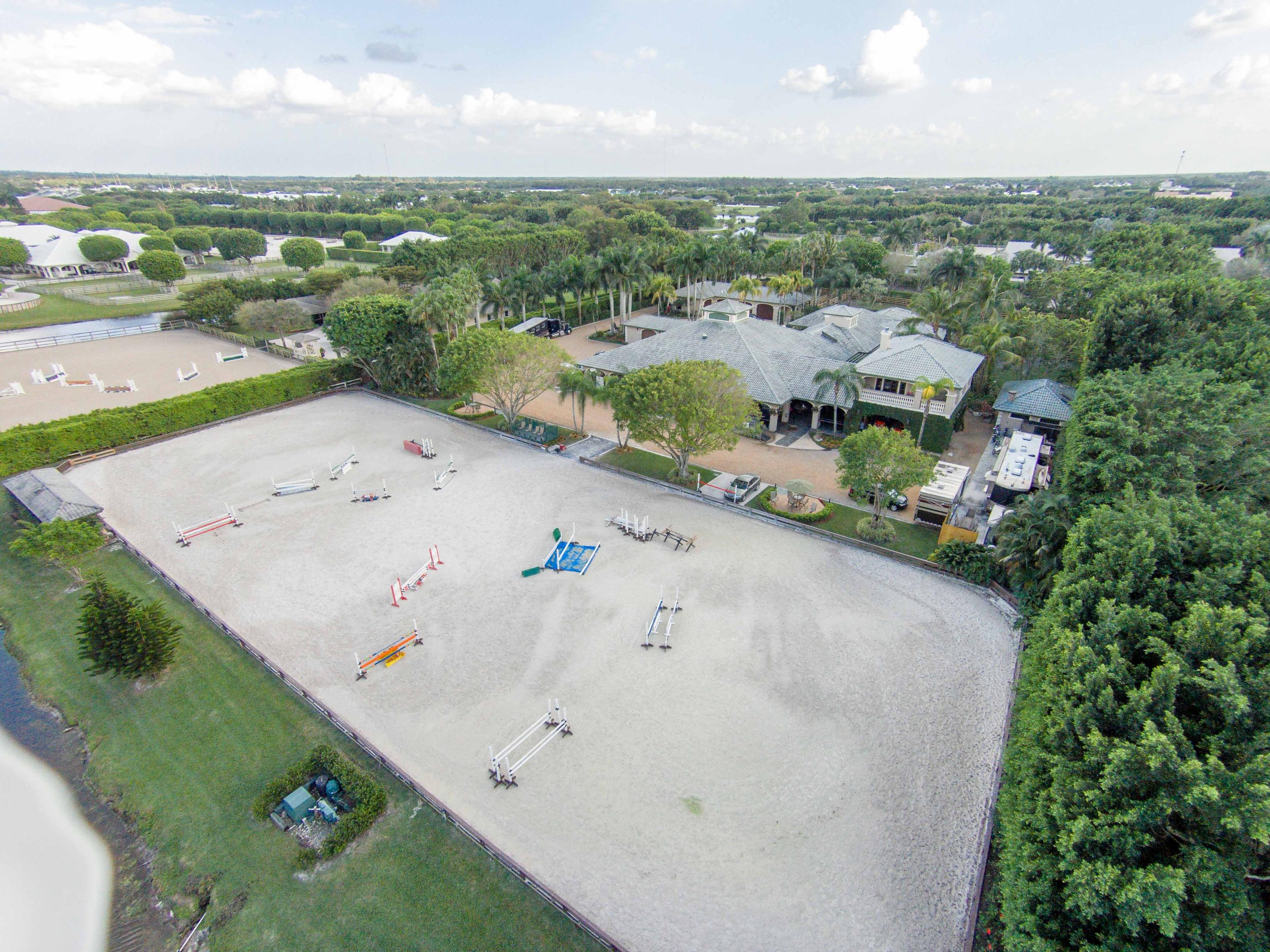 GRAND PRIX FARMS - Residential