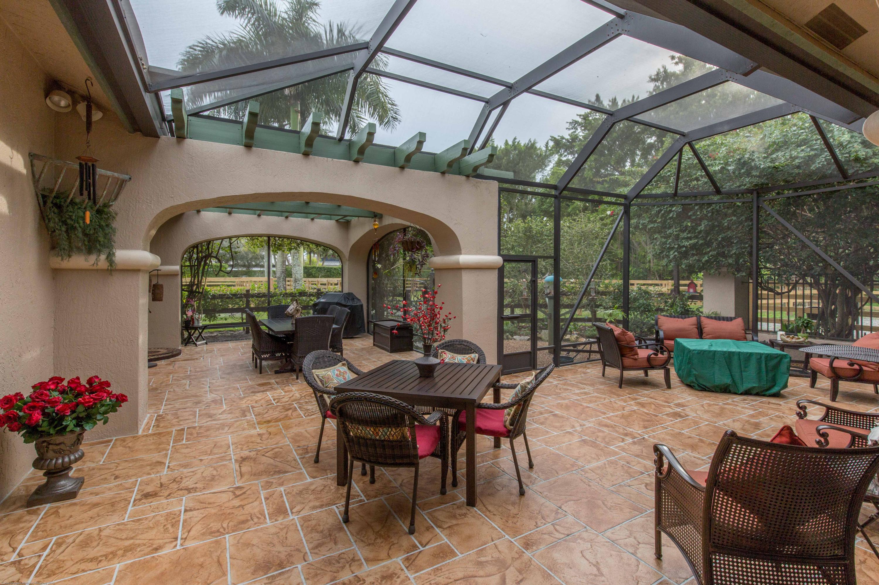 GRAND PRIX FARMS - Residential