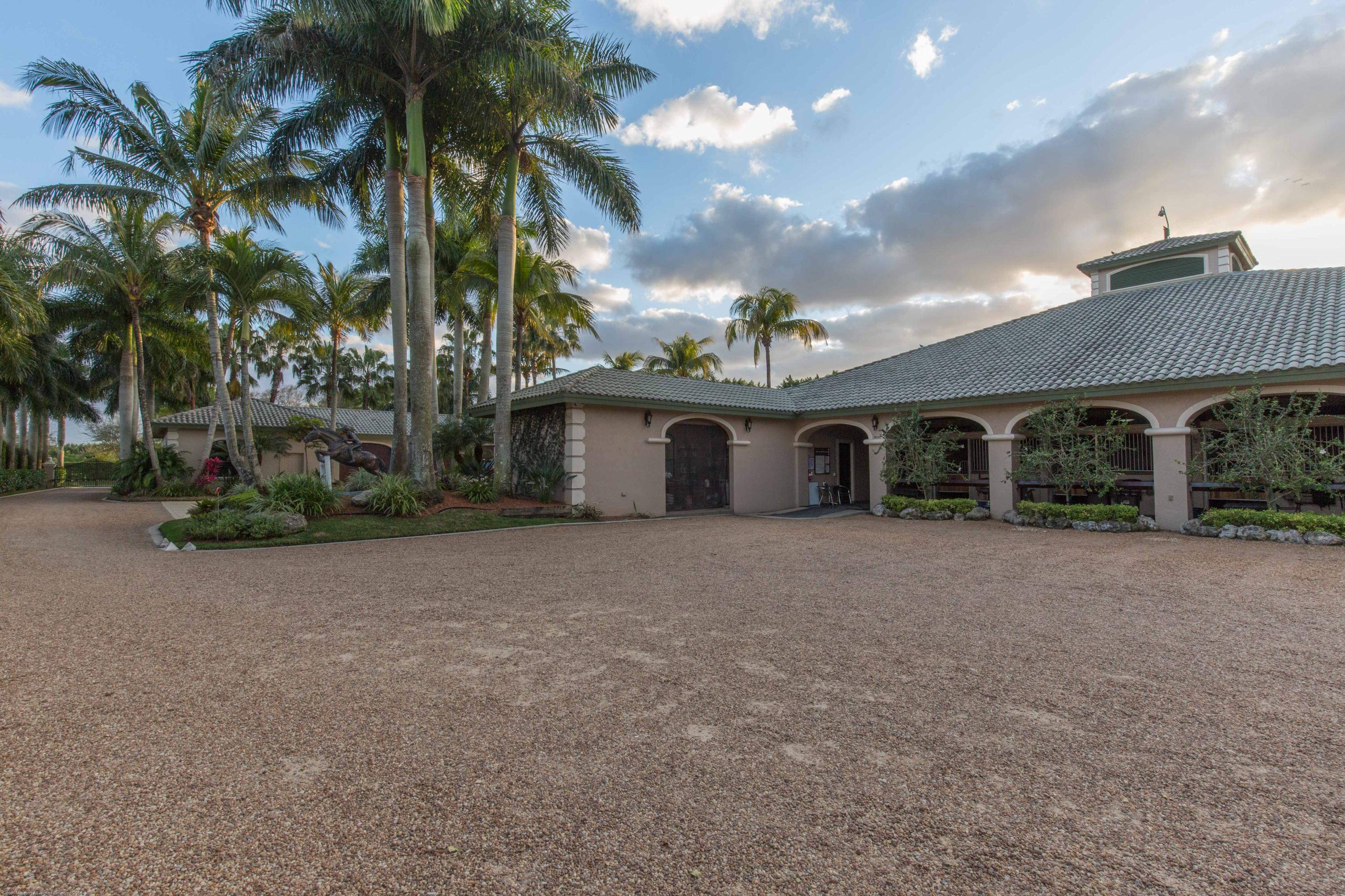 GRAND PRIX FARMS - Residential