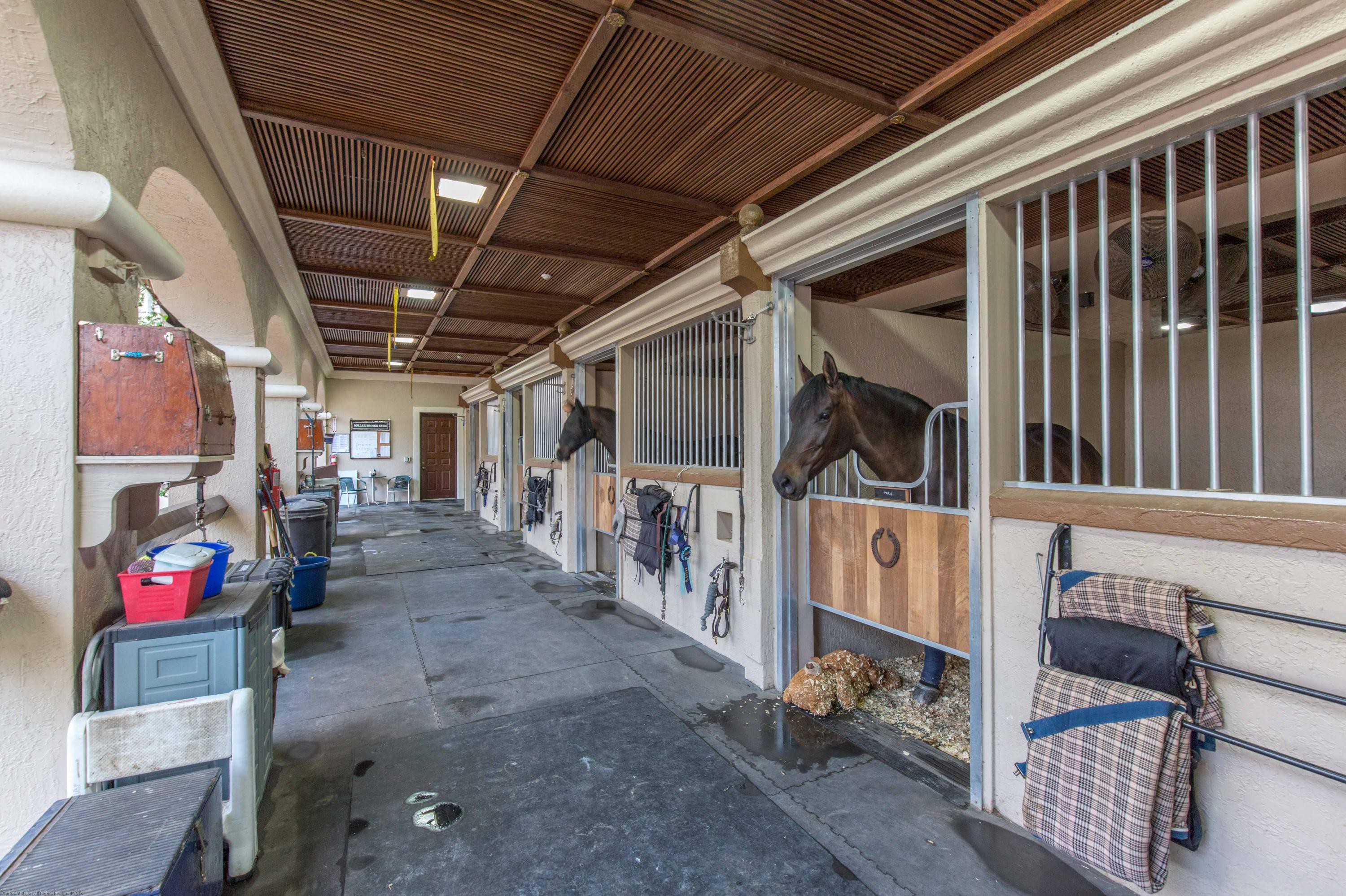 GRAND PRIX FARMS - Residential