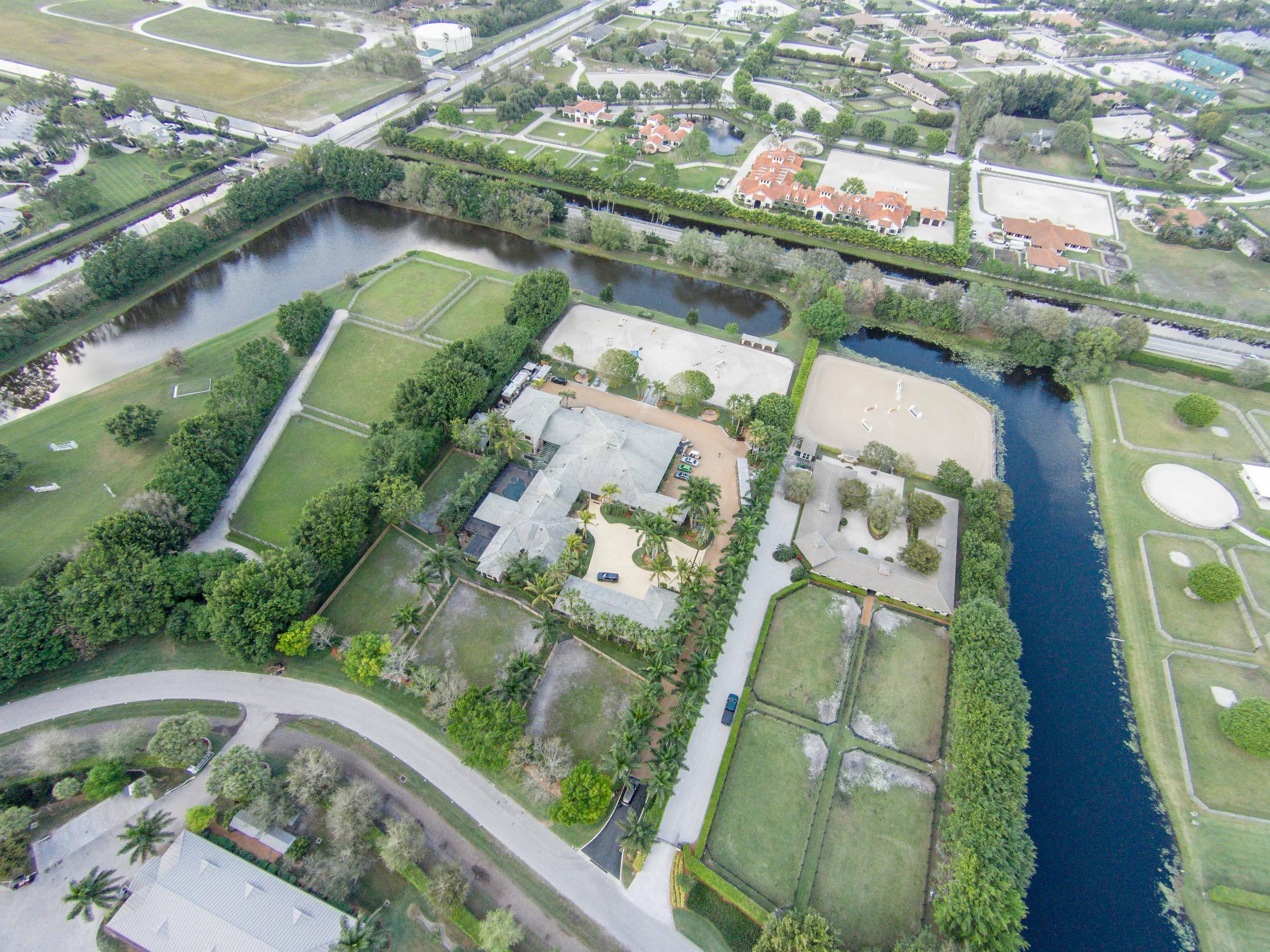 GRAND PRIX FARMS - Residential