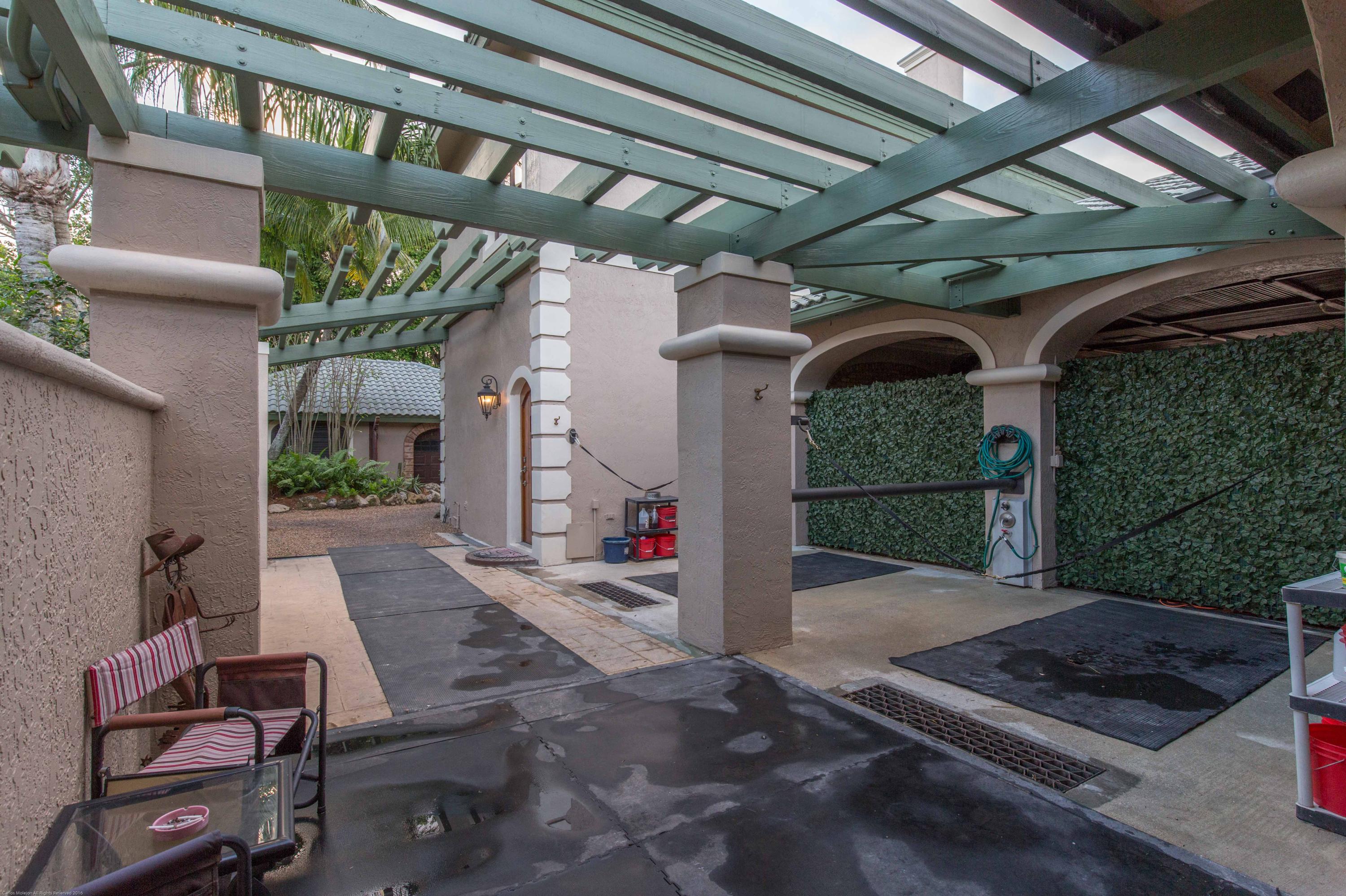 GRAND PRIX FARMS - Residential