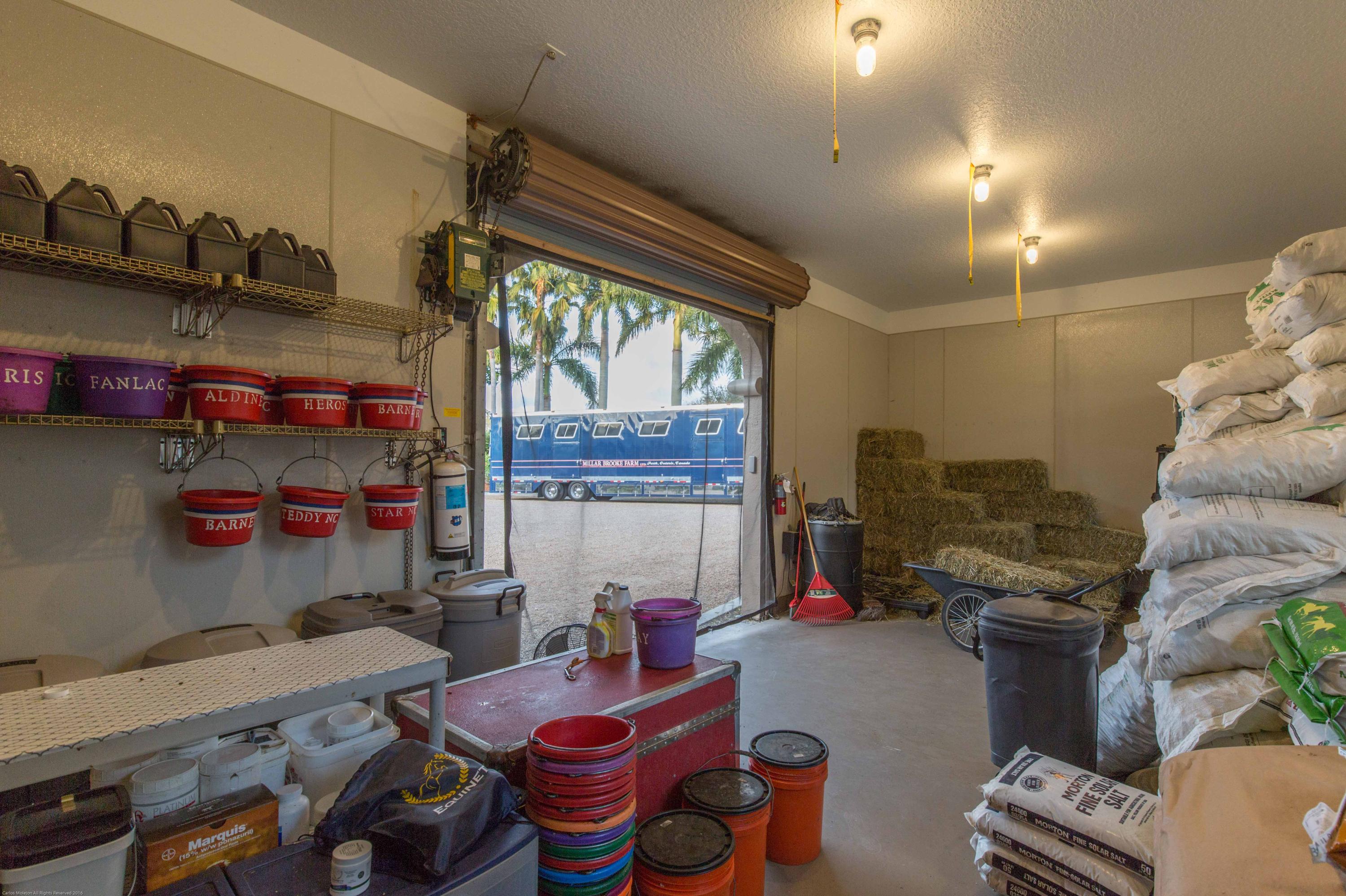 GRAND PRIX FARMS - Residential