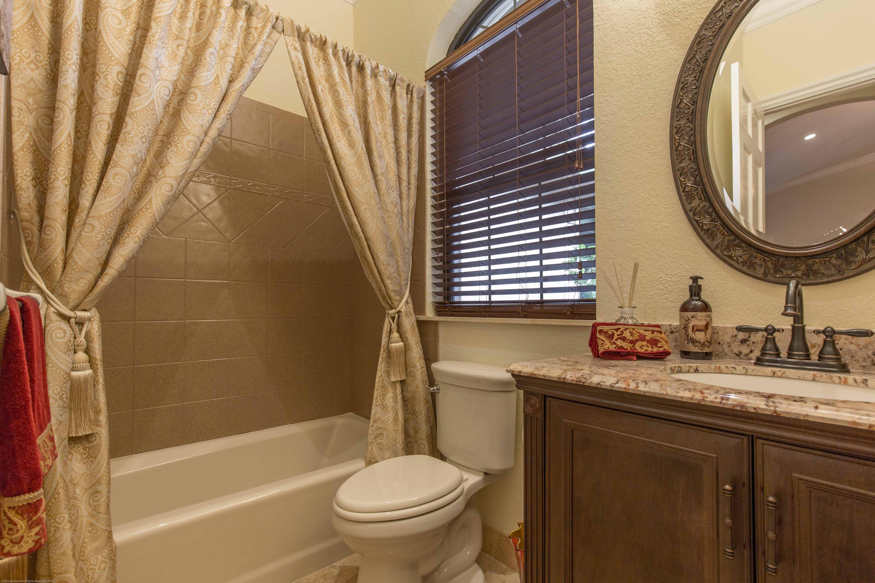 GRAND PRIX FARMS - Residential