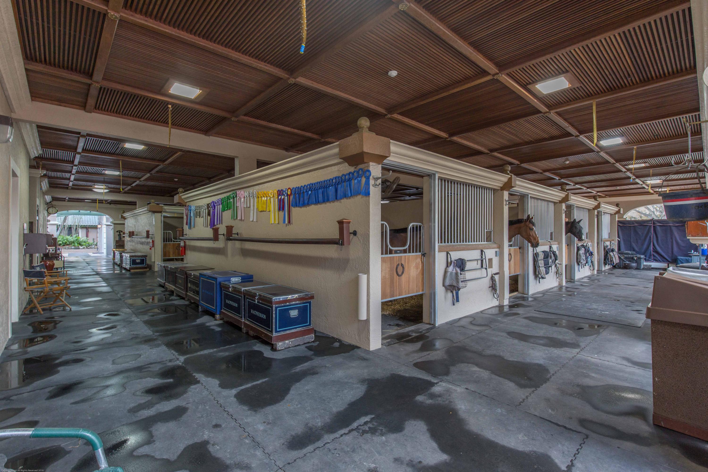 GRAND PRIX FARMS - Residential