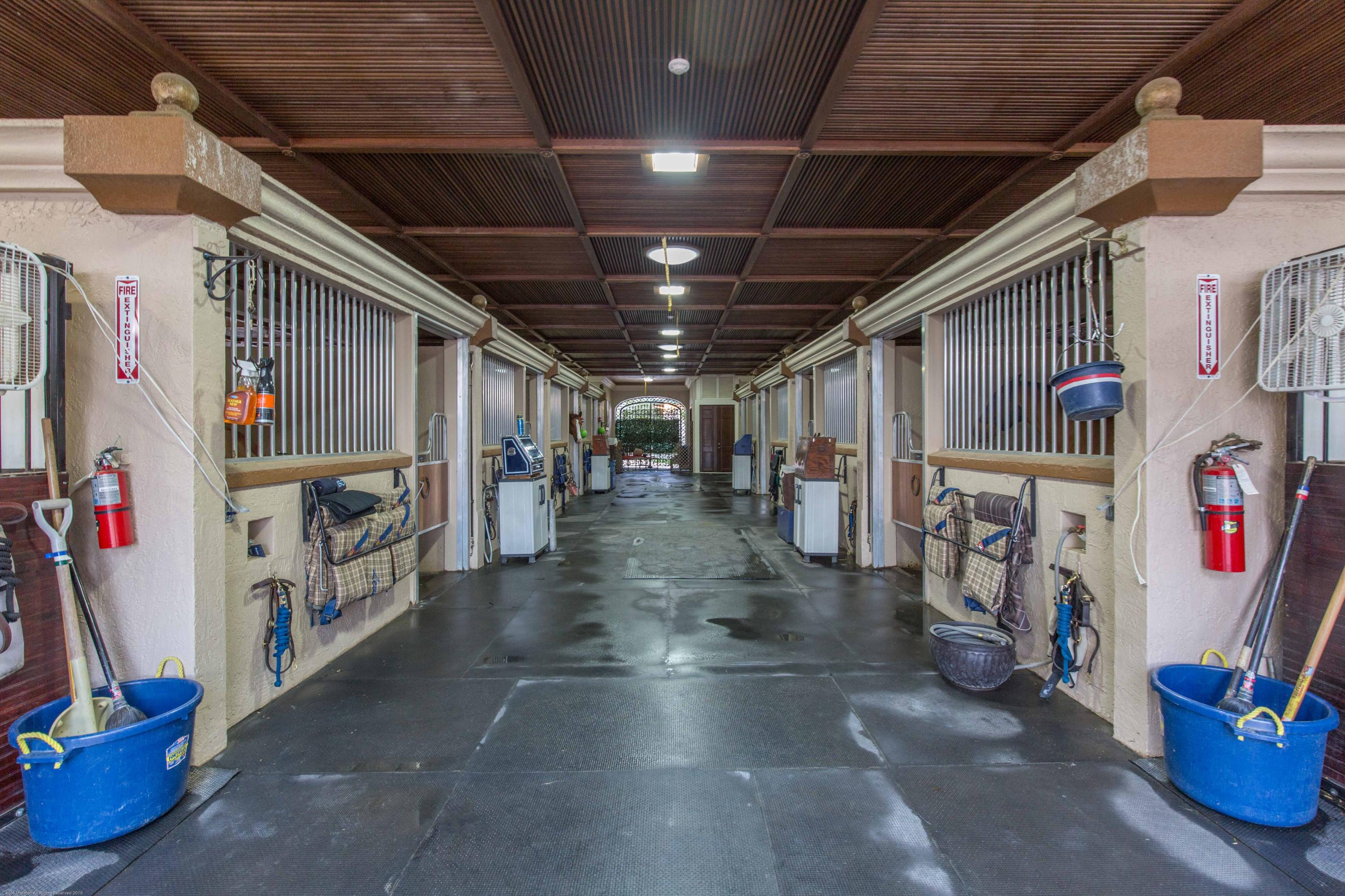 GRAND PRIX FARMS - Residential