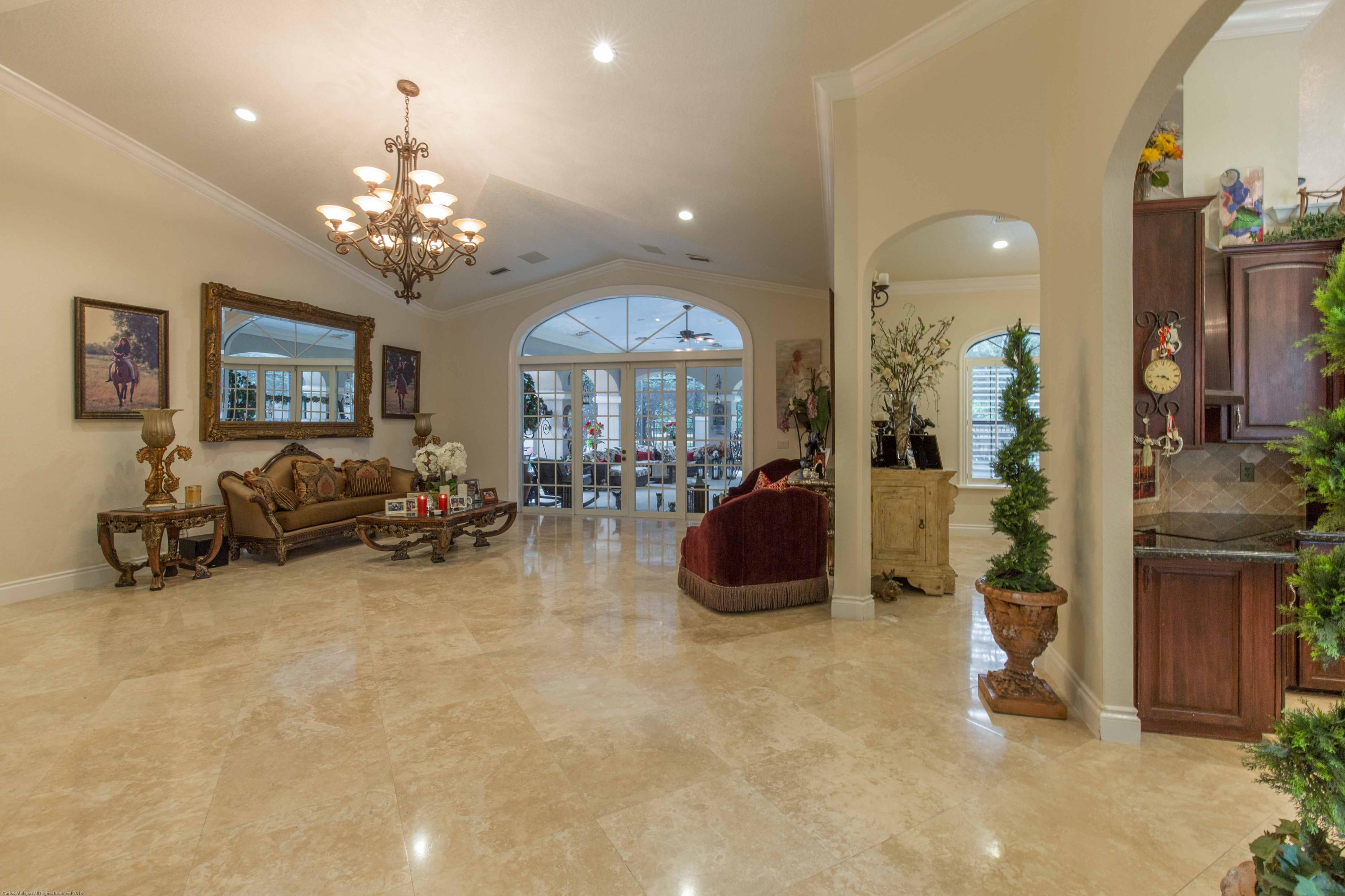 GRAND PRIX FARMS - Residential