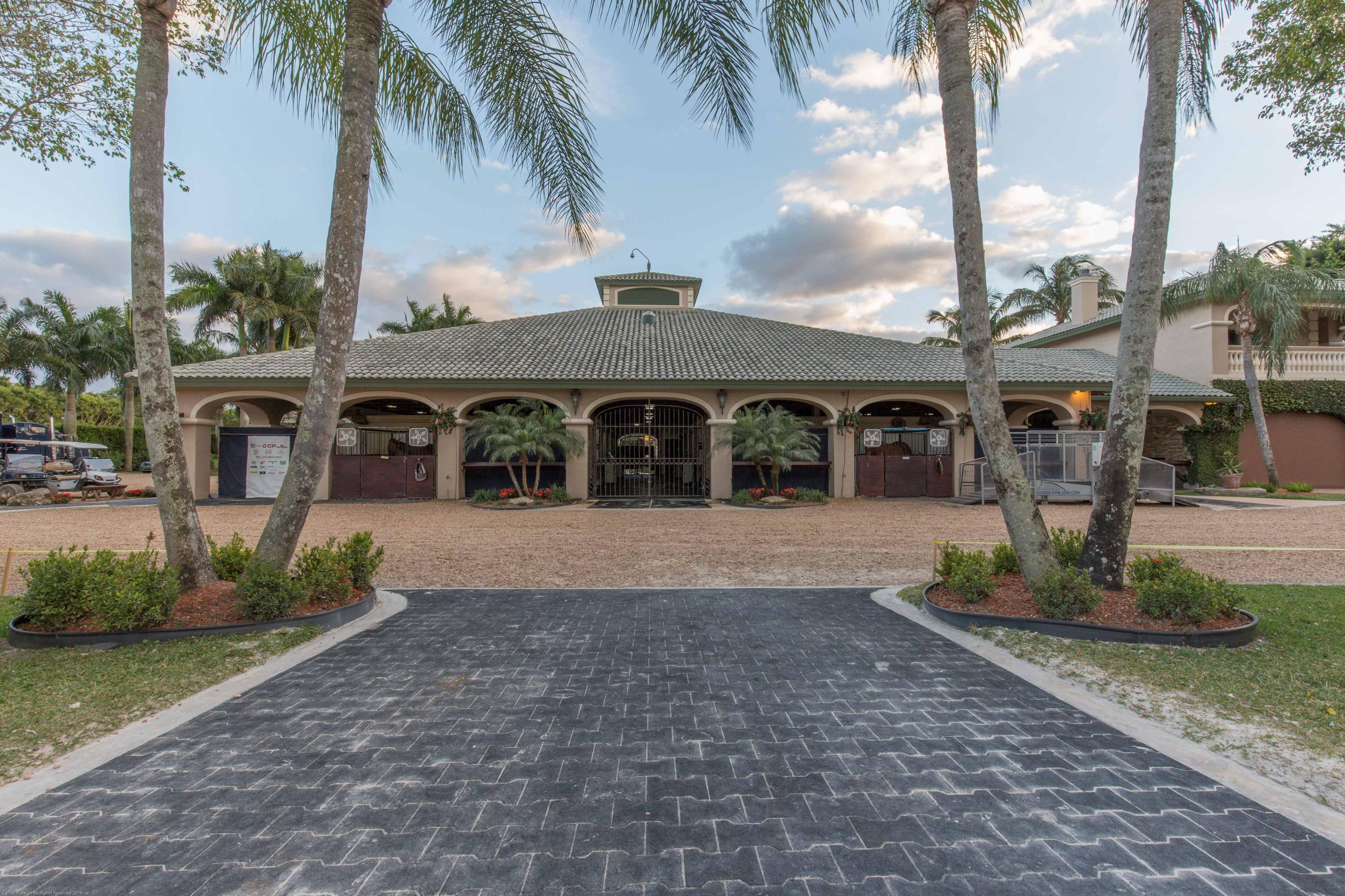 GRAND PRIX FARMS - Residential