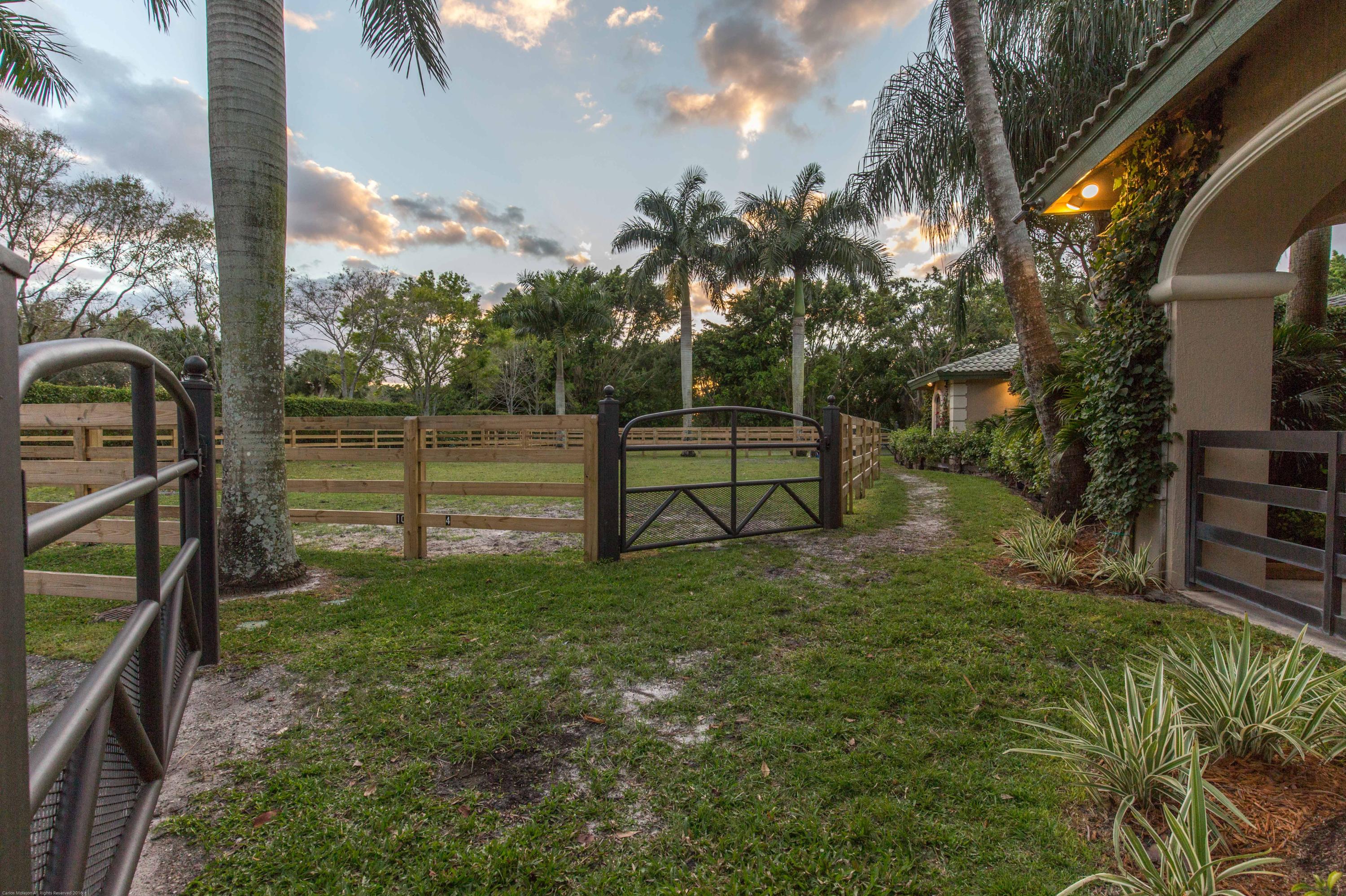 GRAND PRIX FARMS - Residential