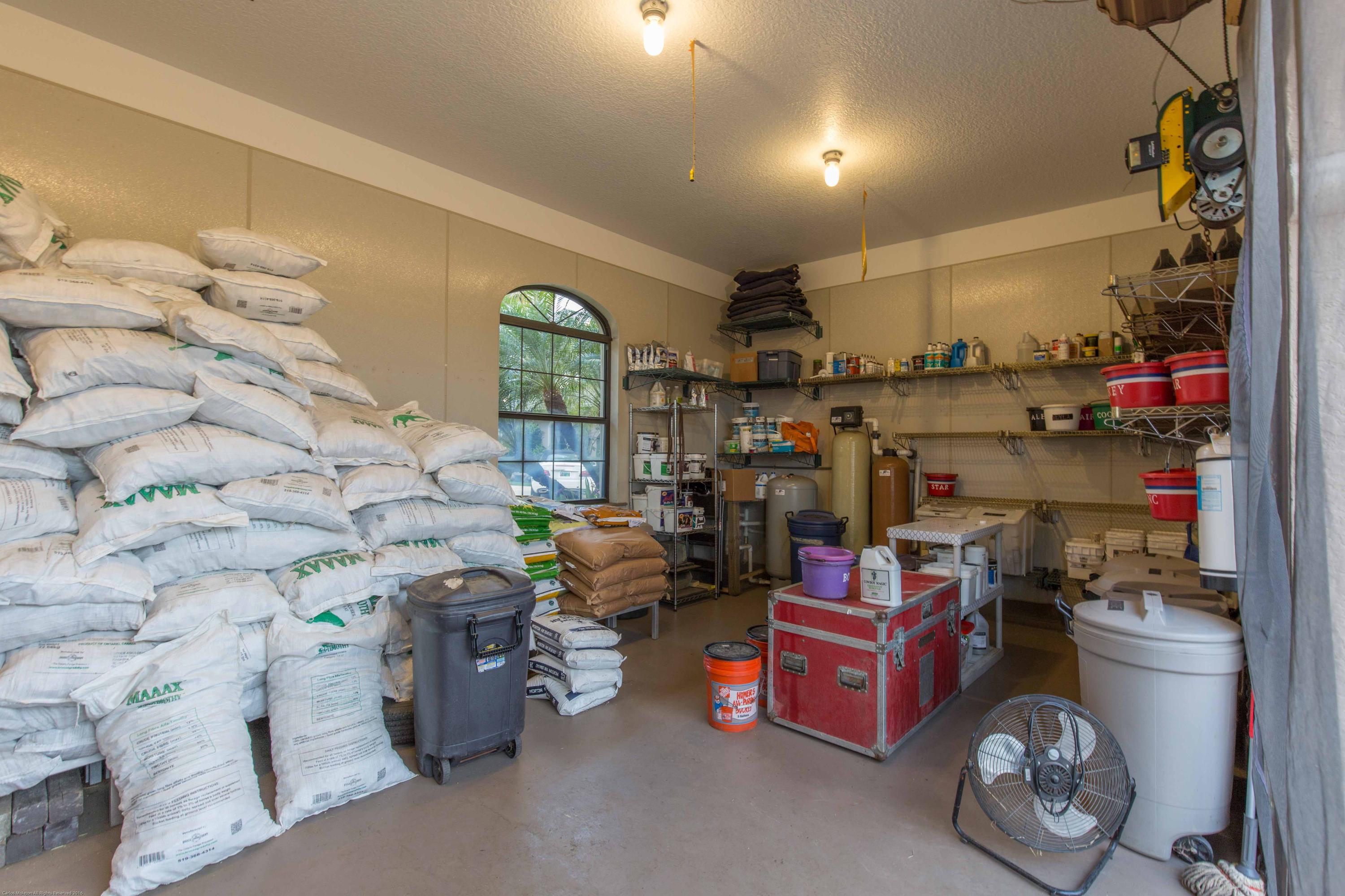 GRAND PRIX FARMS - Residential