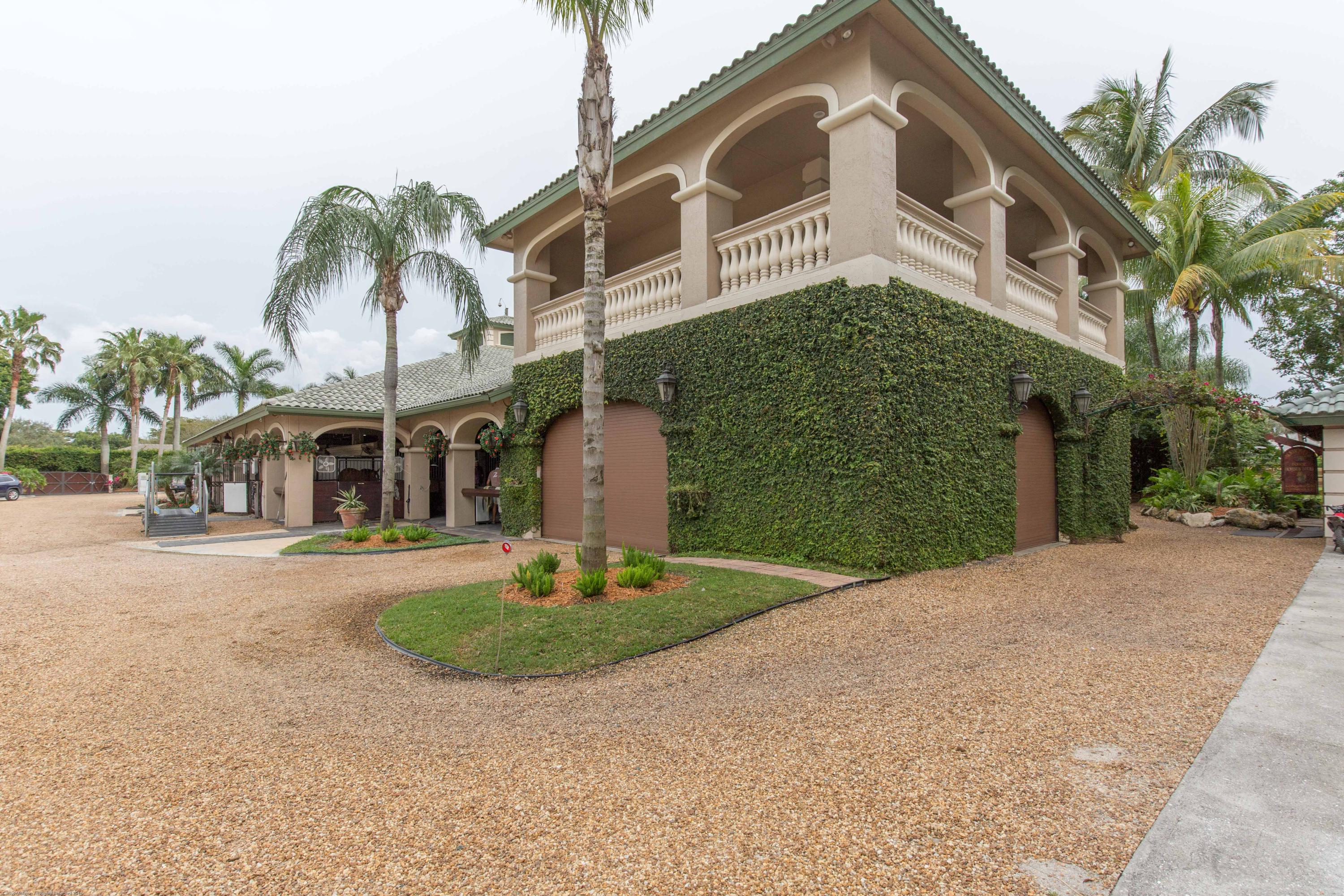 GRAND PRIX FARMS - Residential