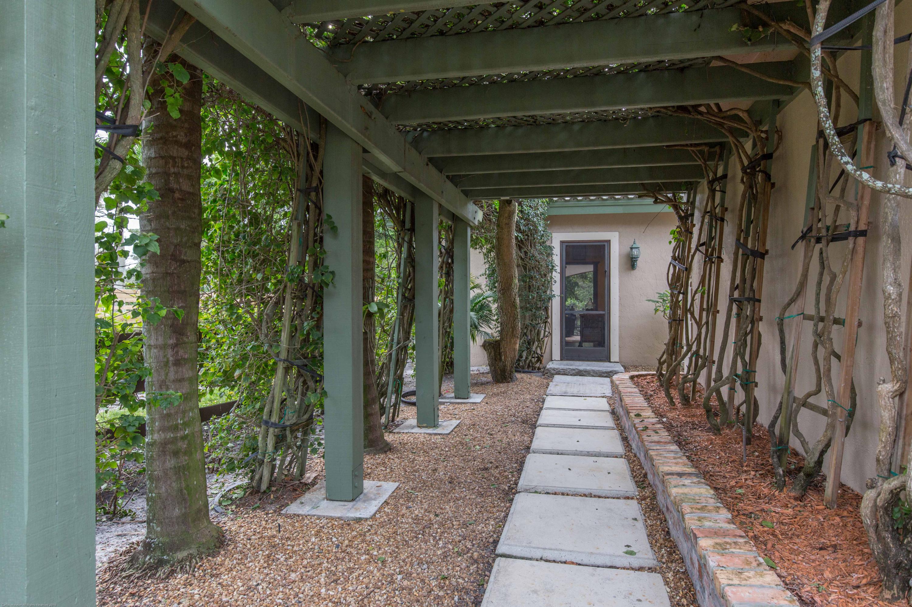 GRAND PRIX FARMS - Residential