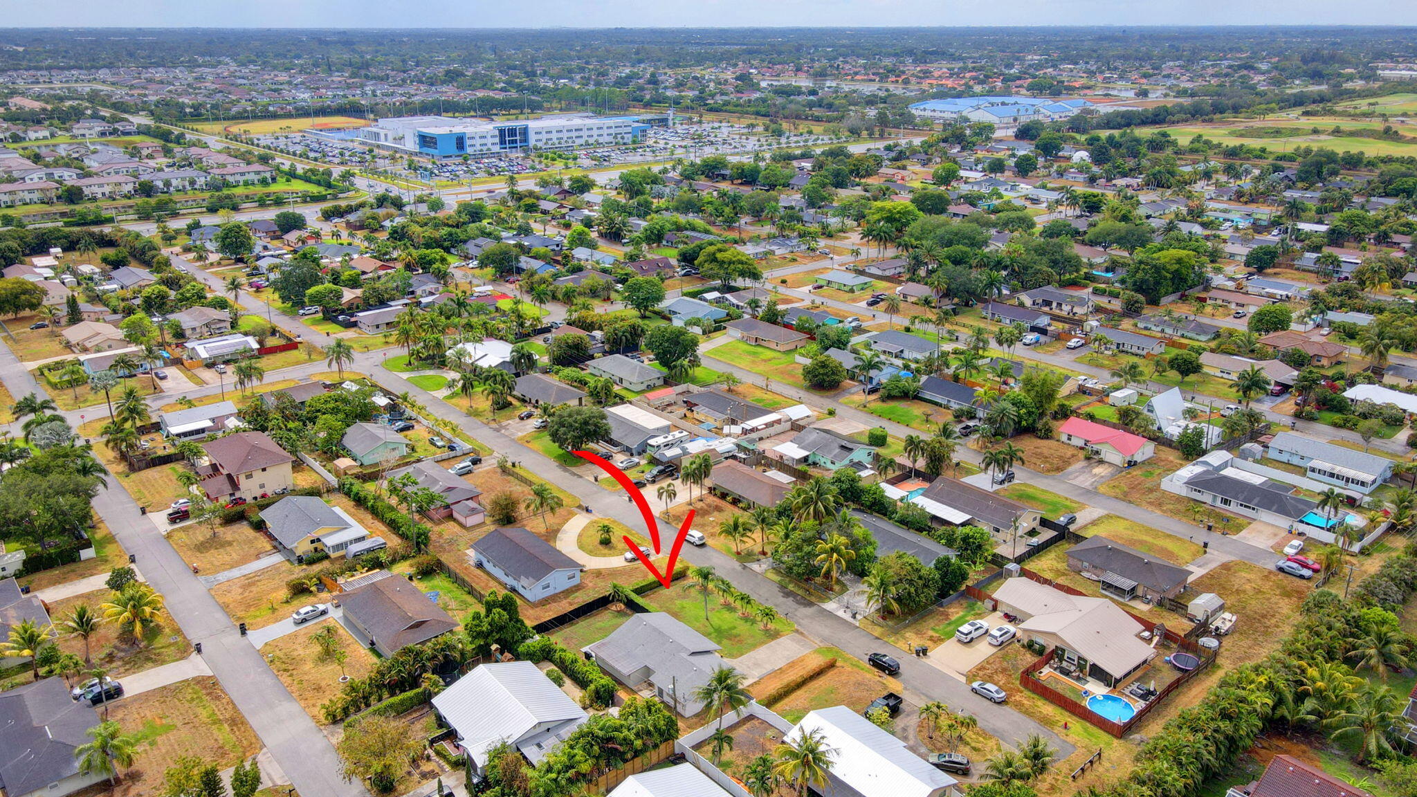 TROPICAL COUNTRY ESTATES - Residential