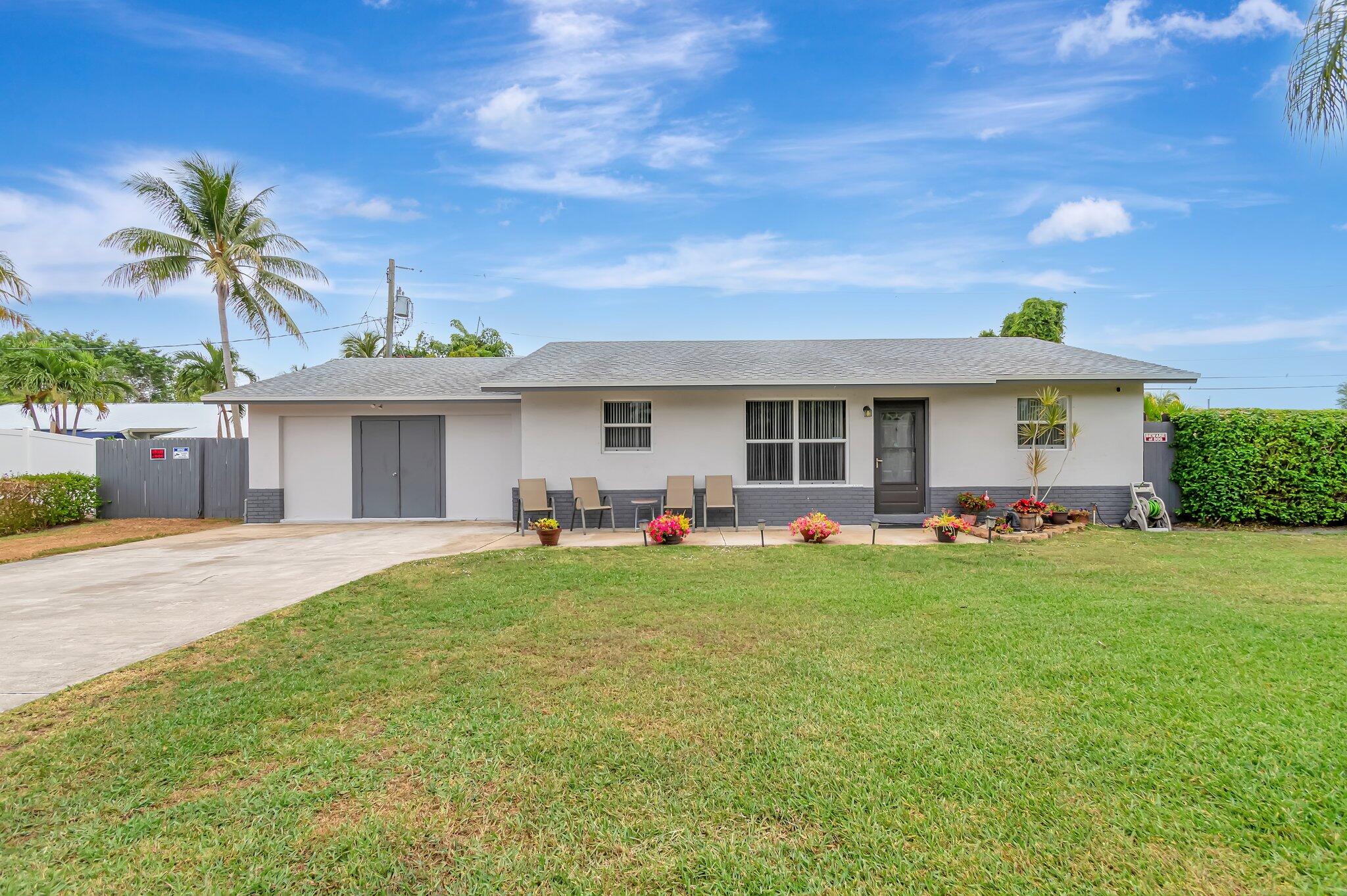 TROPICAL COUNTRY ESTATES - Residential