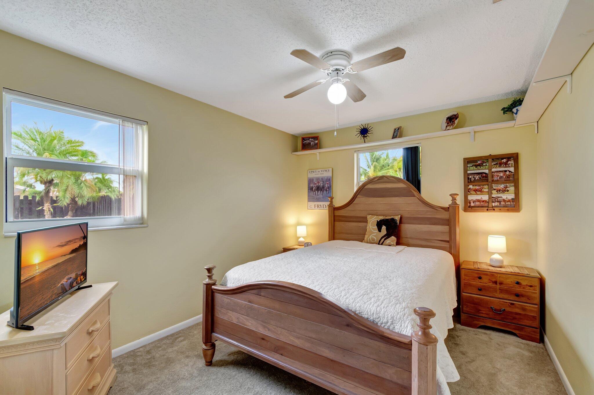 TROPICAL COUNTRY ESTATES - Residential