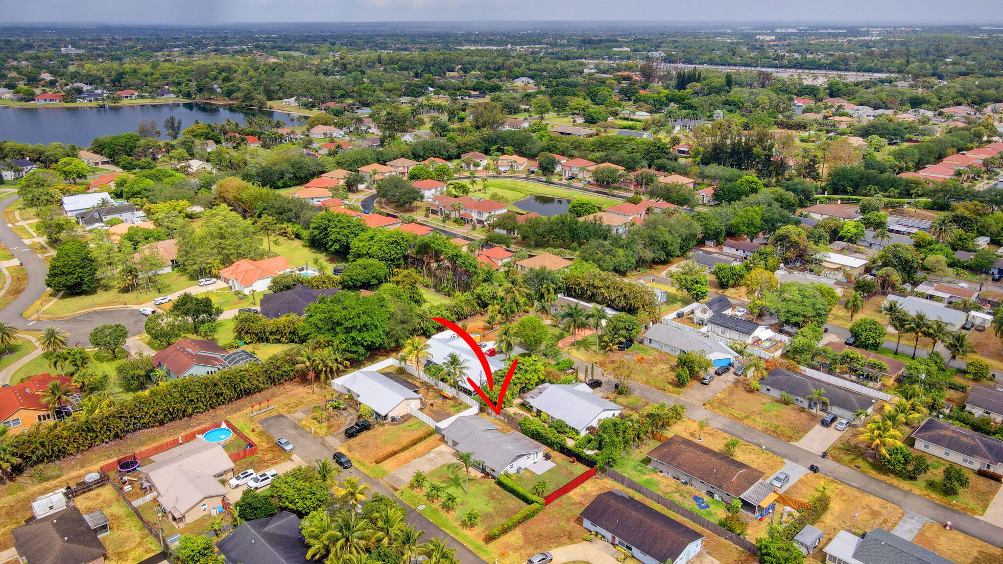 TROPICAL COUNTRY ESTATES - Residential