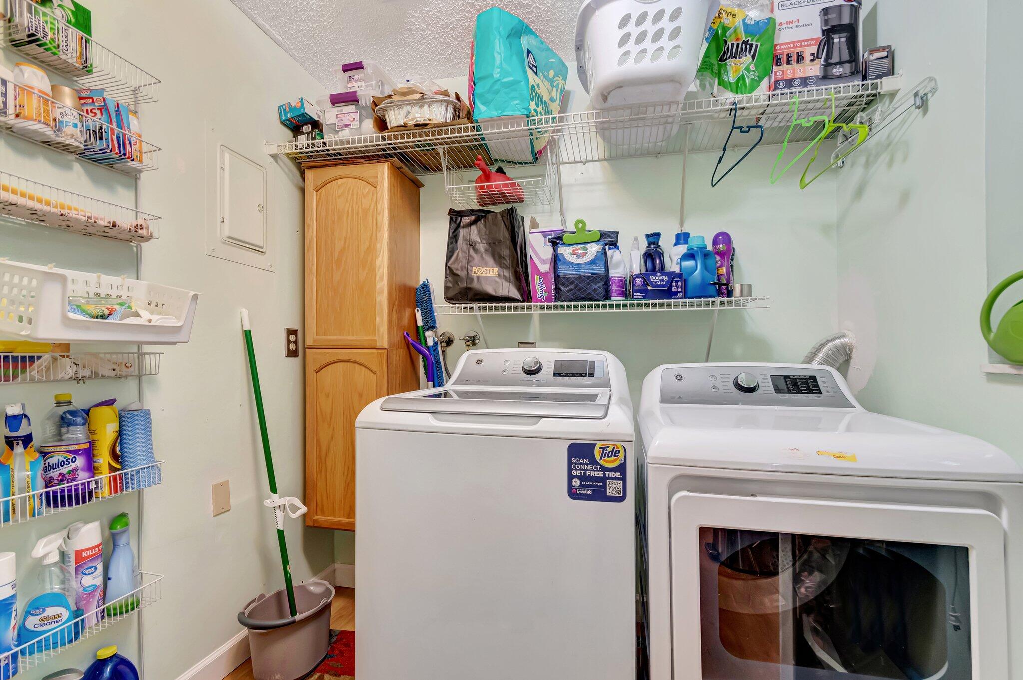 TROPICAL COUNTRY ESTATES - Residential