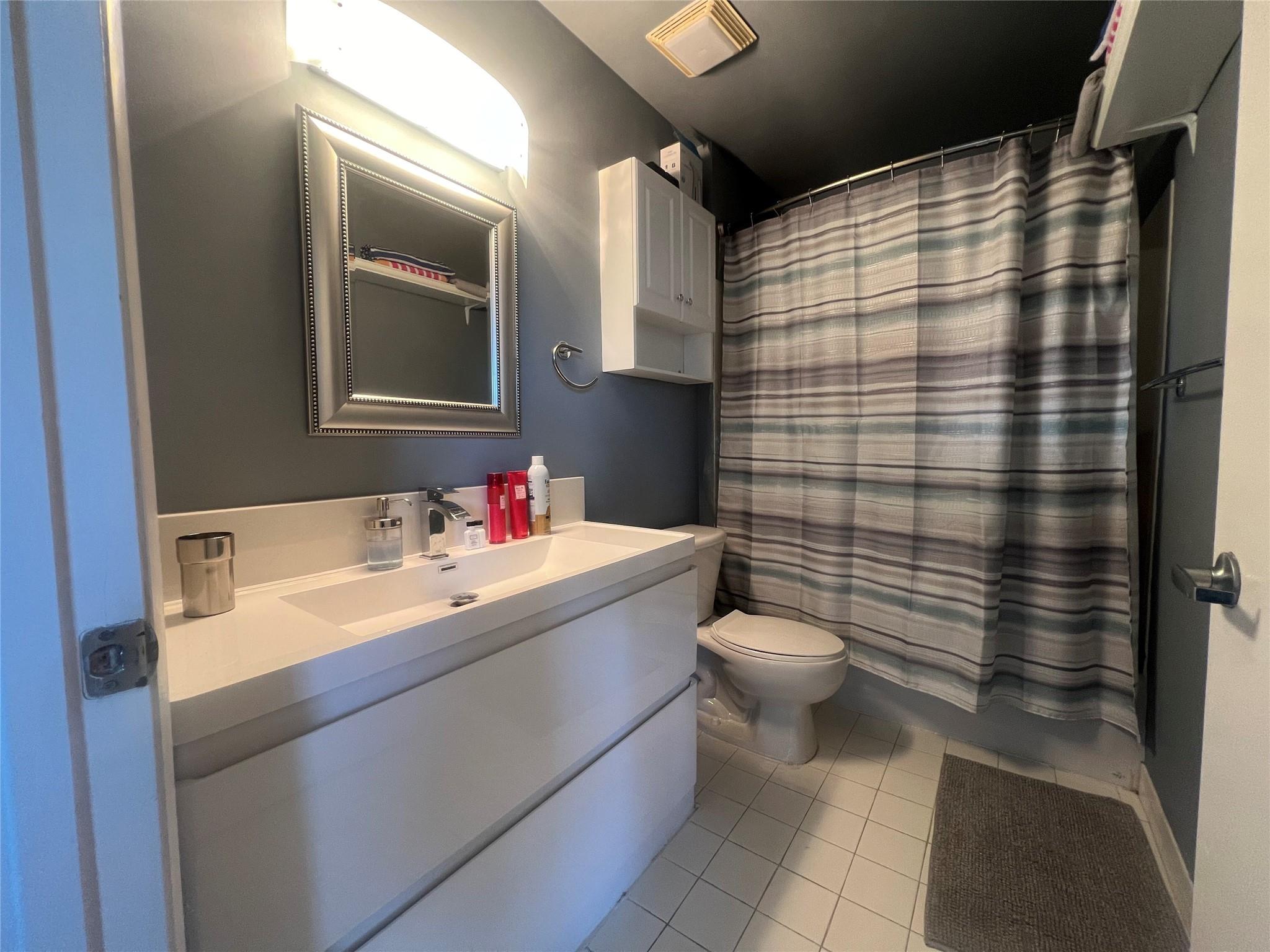 The Yorker Condo - Residential Lease