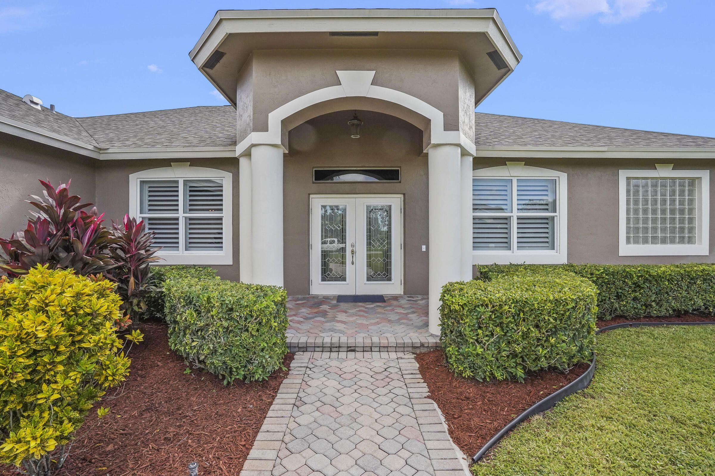 MEADOW WOOD OF THE LANDINGS AT WELLINGTO - Residential