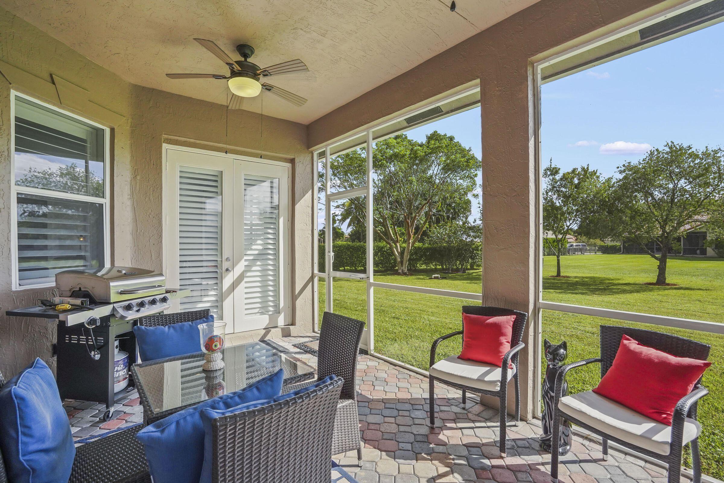 MEADOW WOOD OF THE LANDINGS AT WELLINGTO - Residential