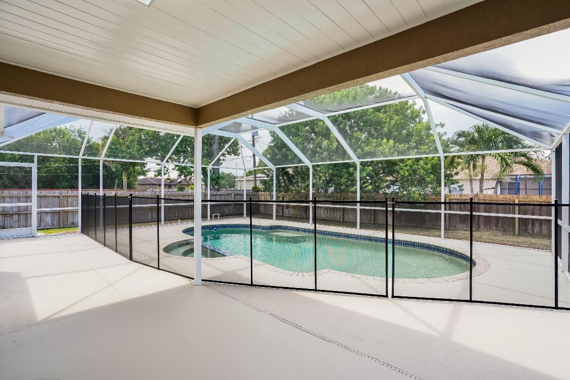 PORT ST LUCIE SECTION 9 - Residential Lease