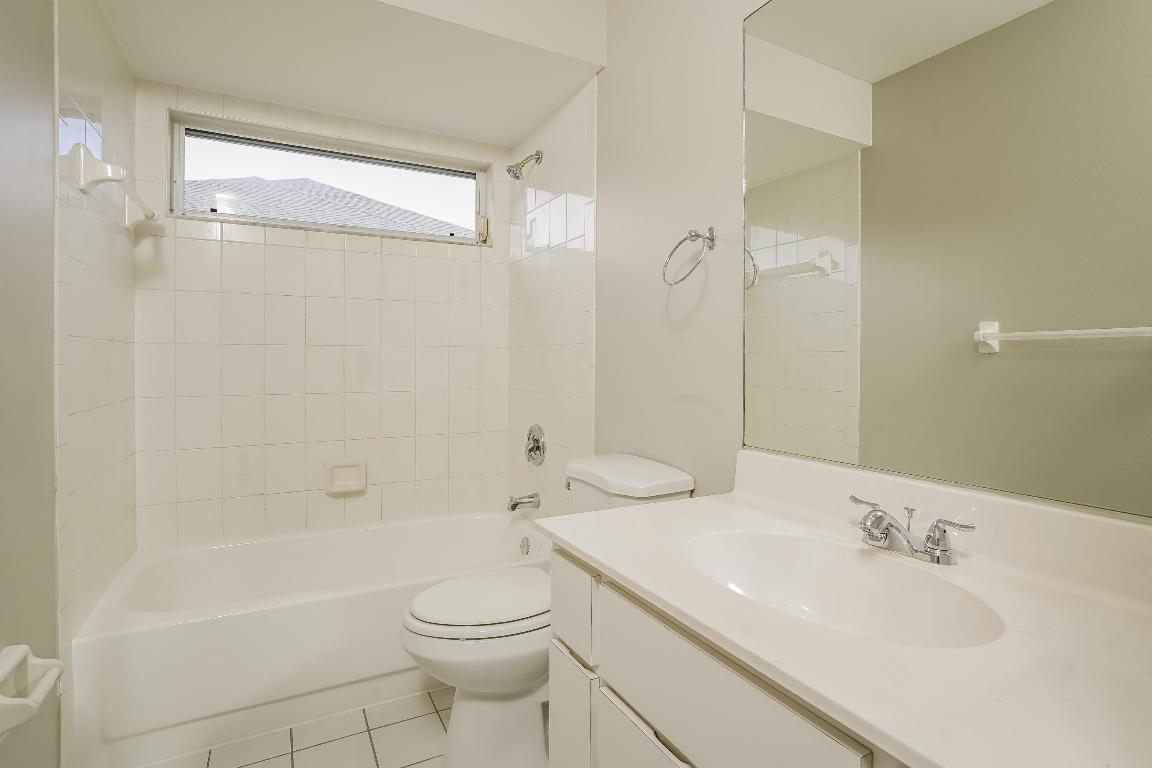 PORT ST LUCIE SECTION 9 - Residential Lease