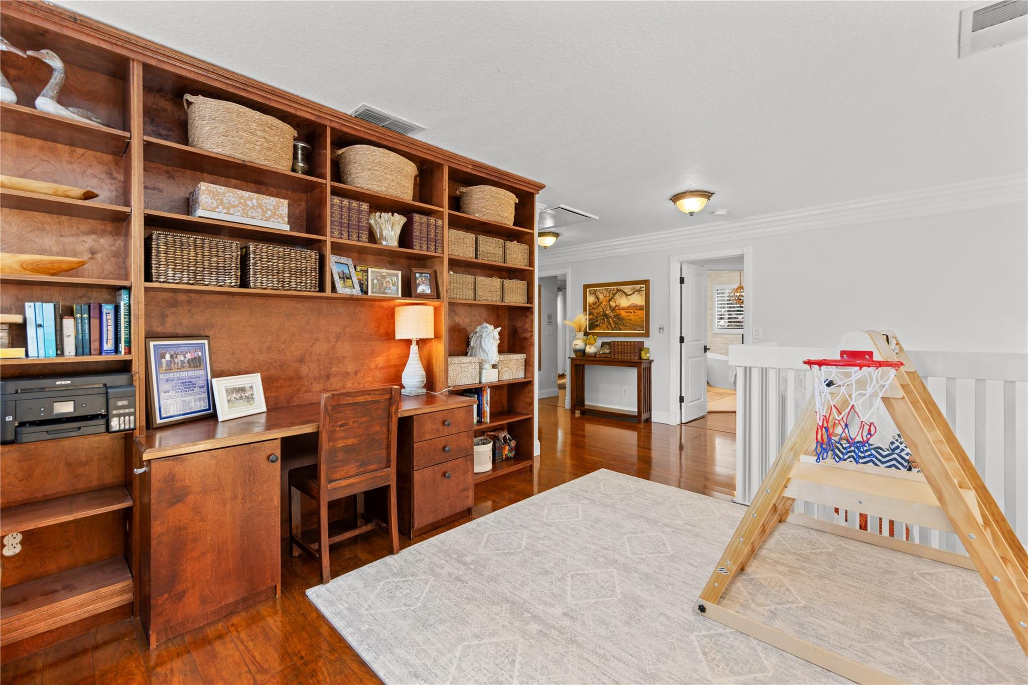 OAK KNOLL III - Residential