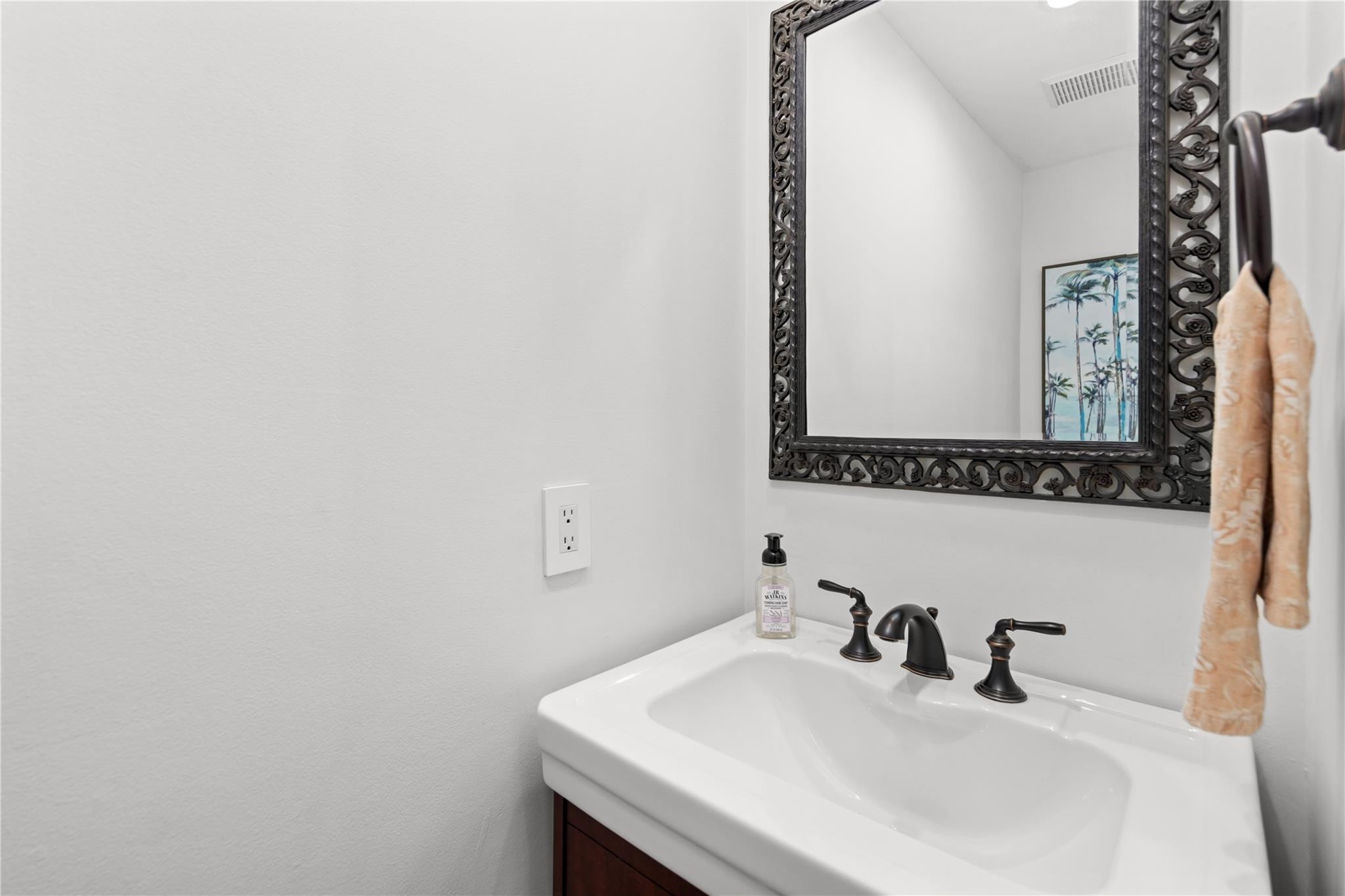 OAK KNOLL III - Residential