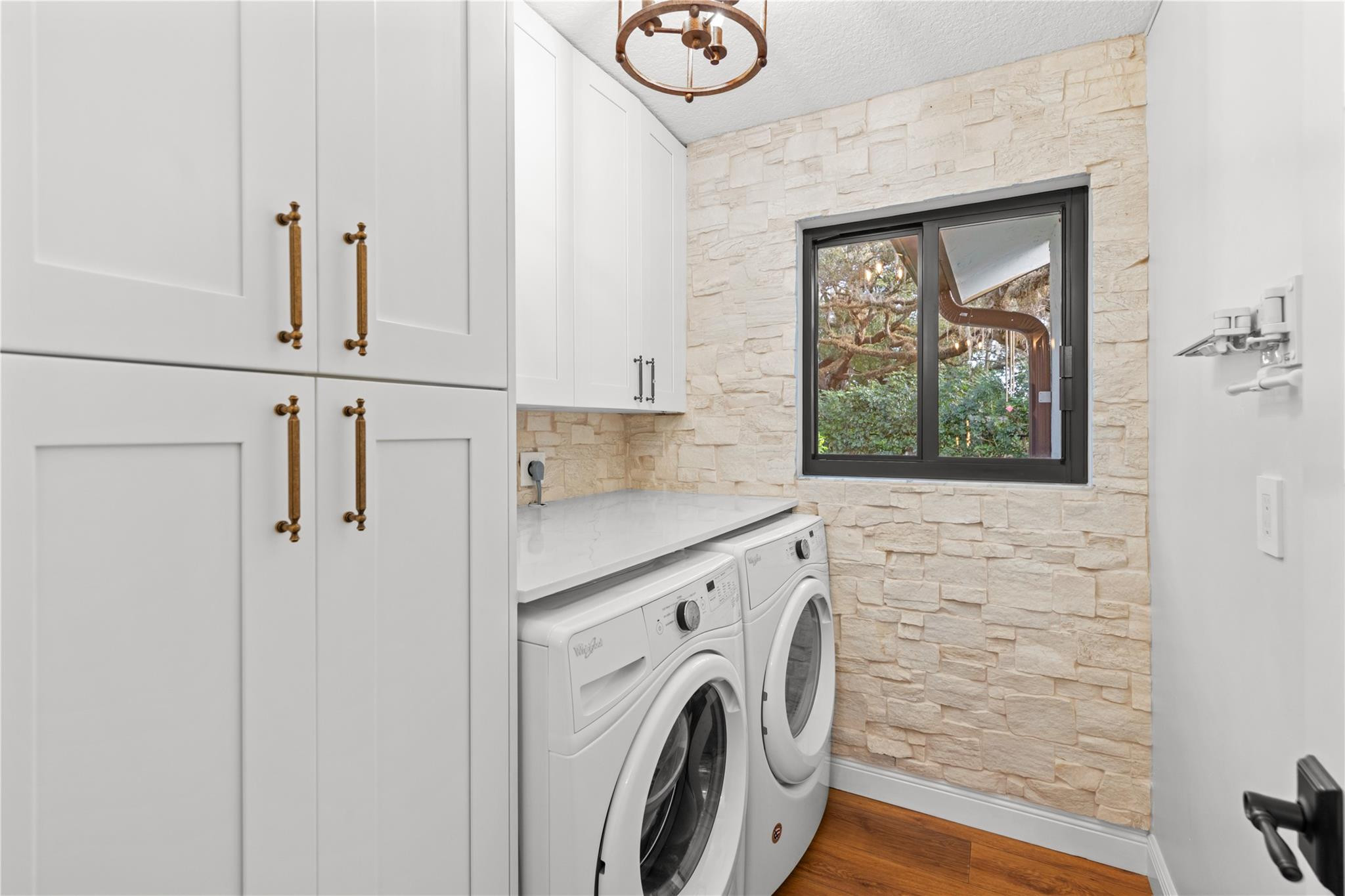 OAK KNOLL III - Residential