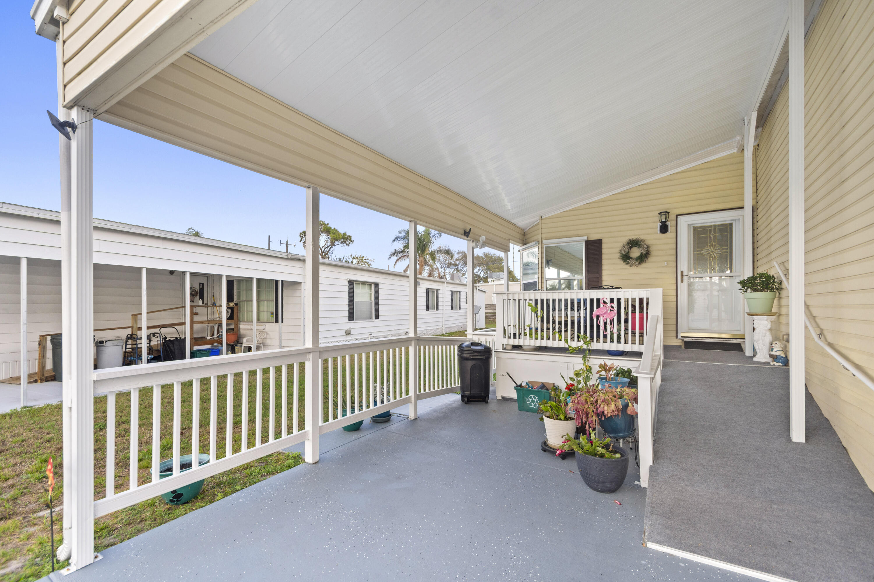 Spanish Lakes Riverfront - Residential