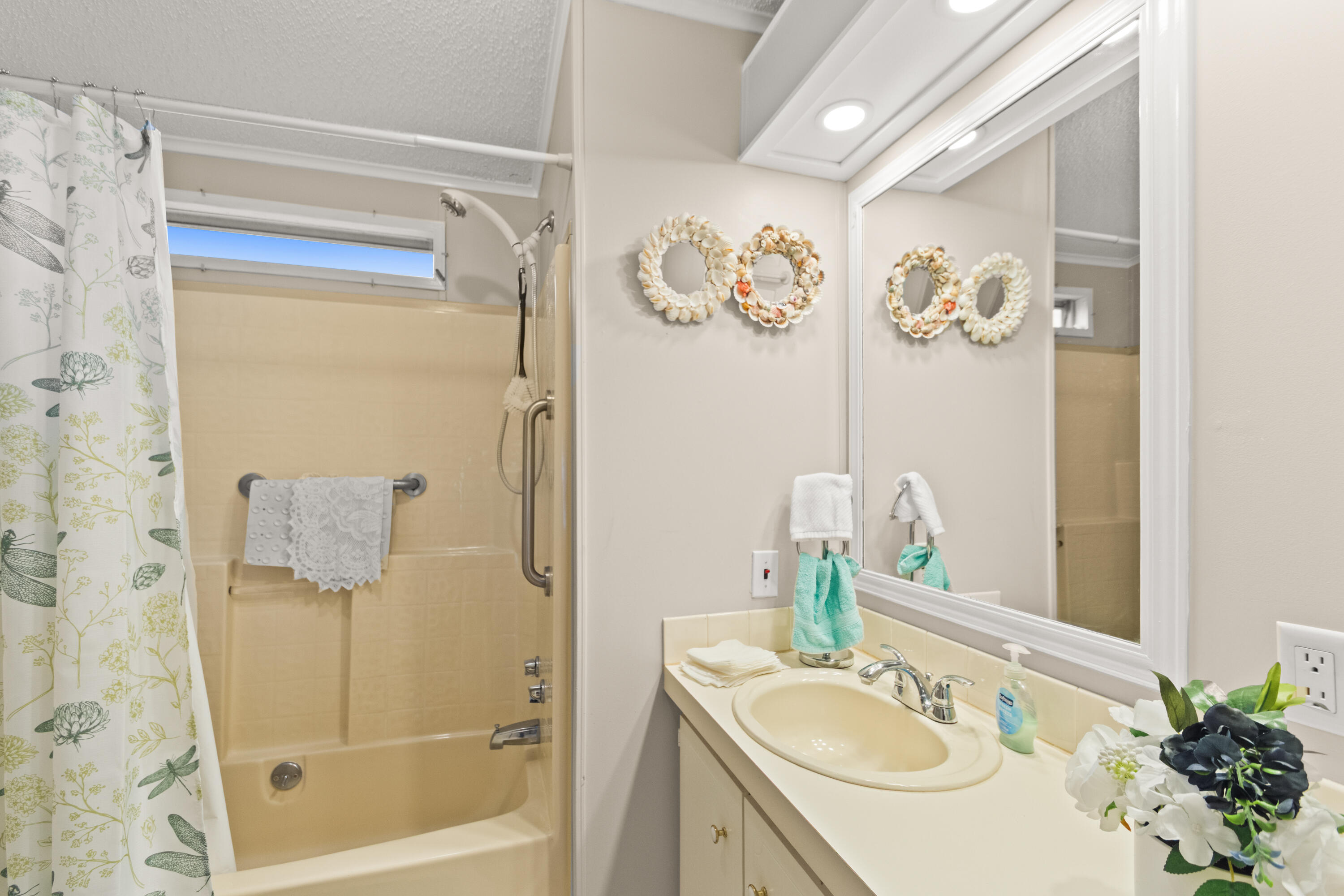 Spanish Lakes Riverfront - Residential