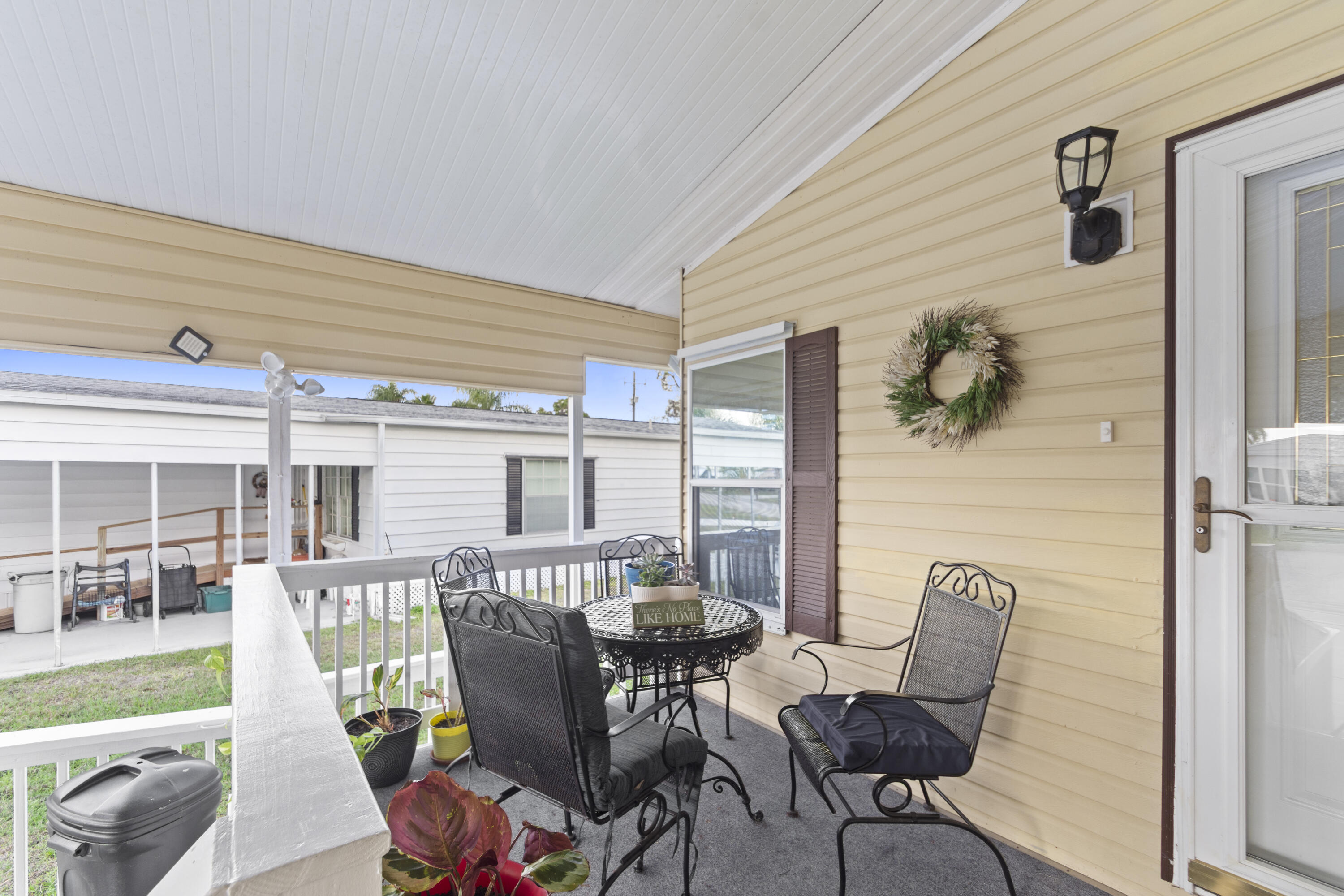 Spanish Lakes Riverfront - Residential