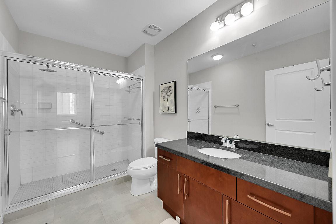 EDGE CONDO - Residential