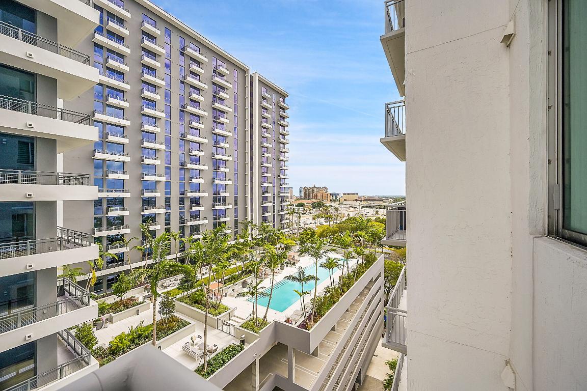 EDGE CONDO - Residential