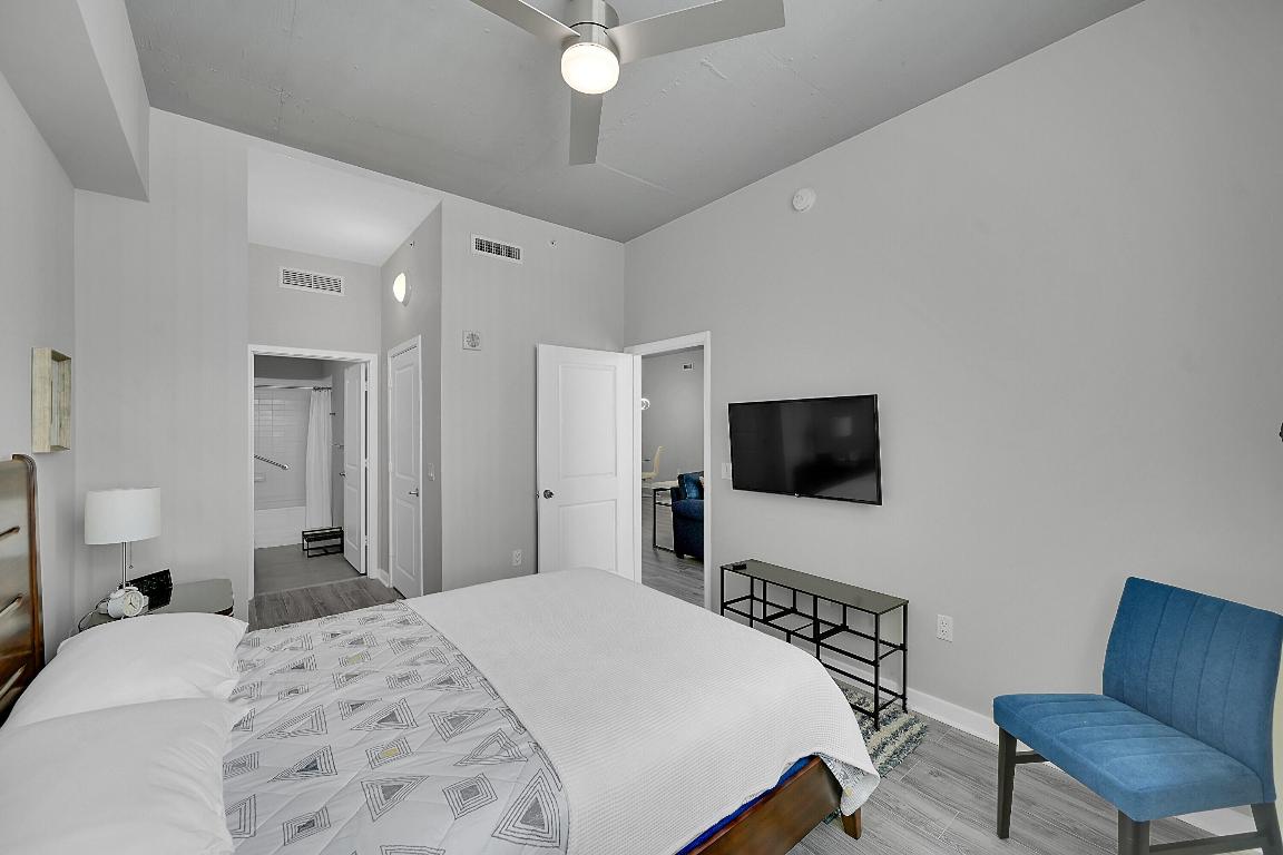 EDGE CONDO - Residential