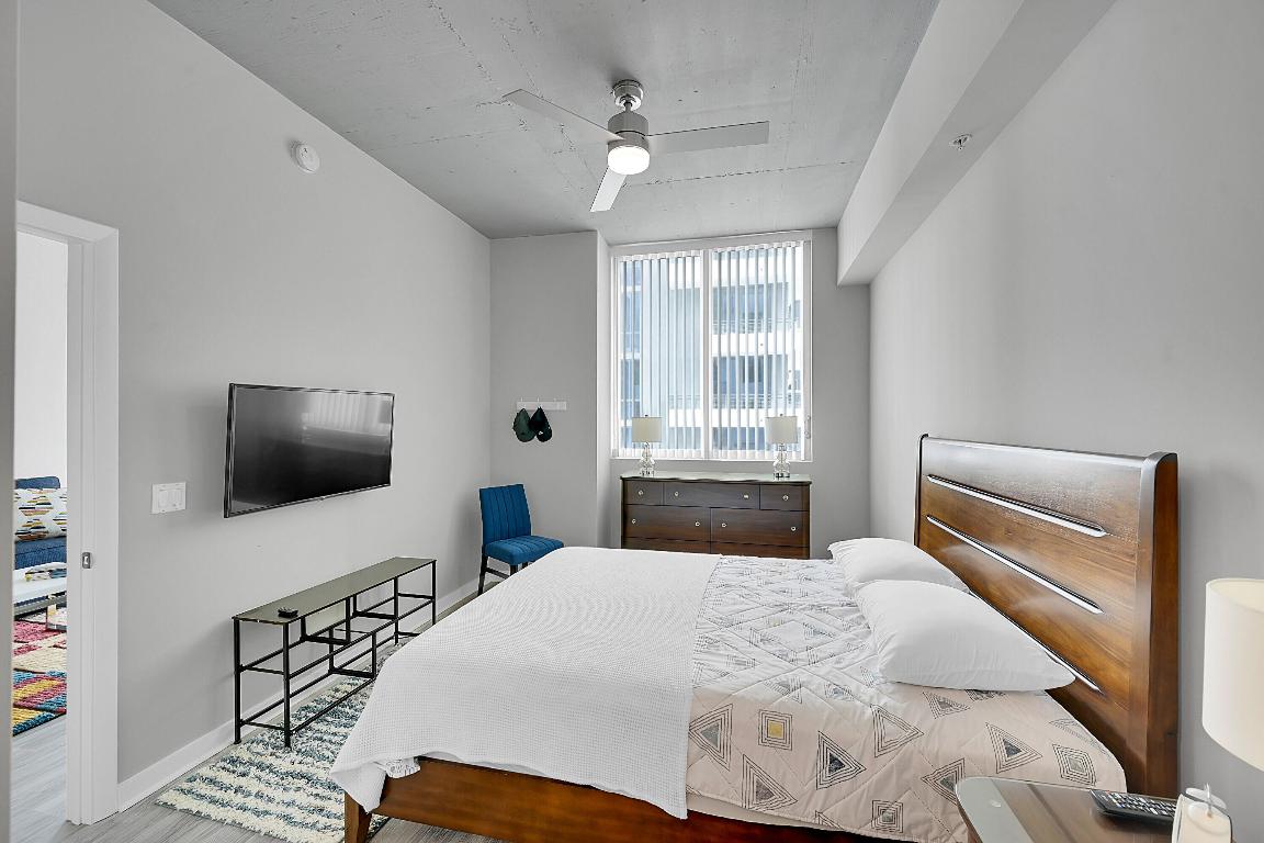 EDGE CONDO - Residential