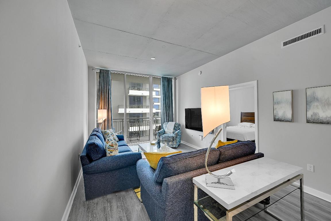 EDGE CONDO - Residential