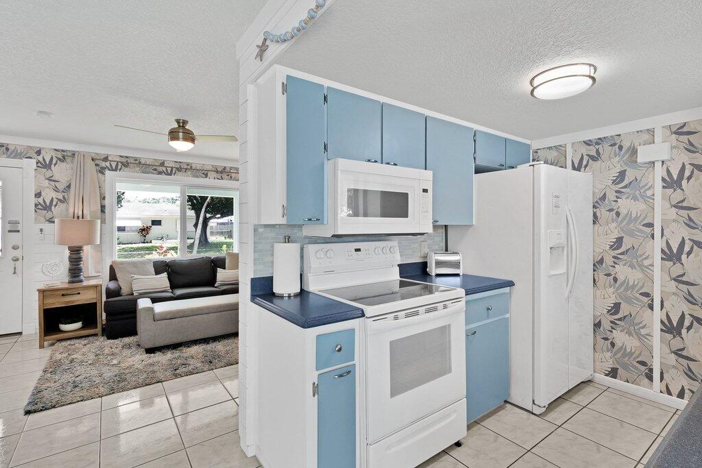 LAURELWOOD UNIT 1 - Residential