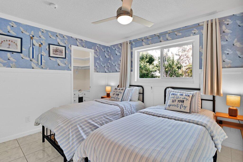 LAURELWOOD UNIT 1 - Residential