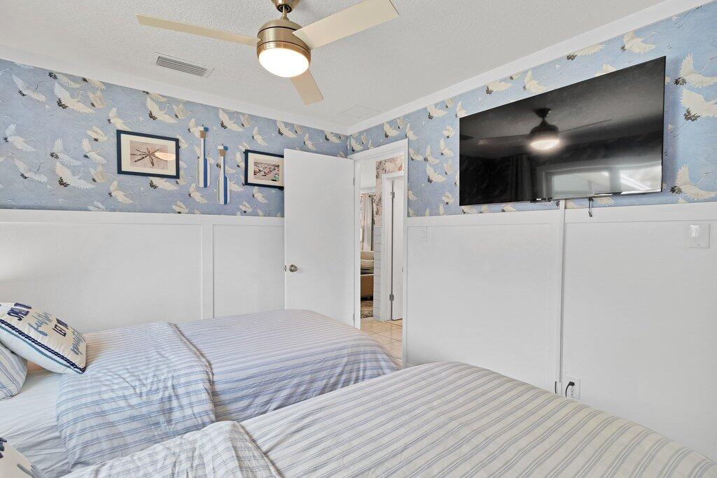 LAURELWOOD UNIT 1 - Residential
