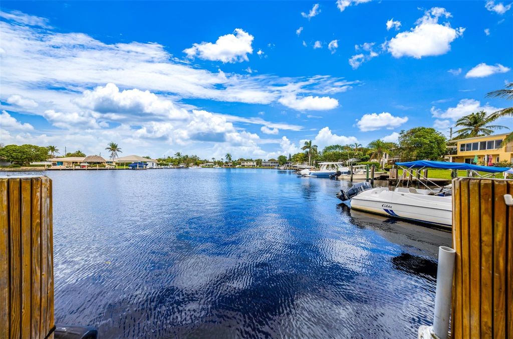 Photo of 1400 SE 7th Avenue #3, Pompano Beach, FL 33060 (MLS # F10423860)