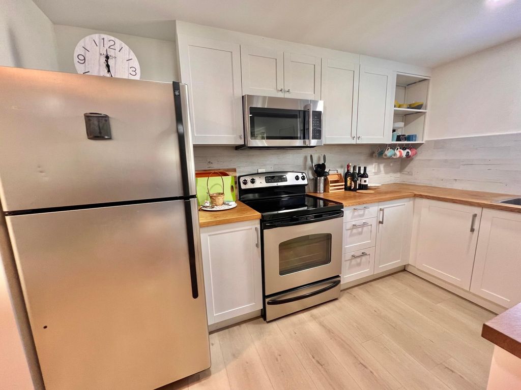 Photo of 720 N Dixie Highway #701, Lantana, FL 33462 (MLS # R11081031)