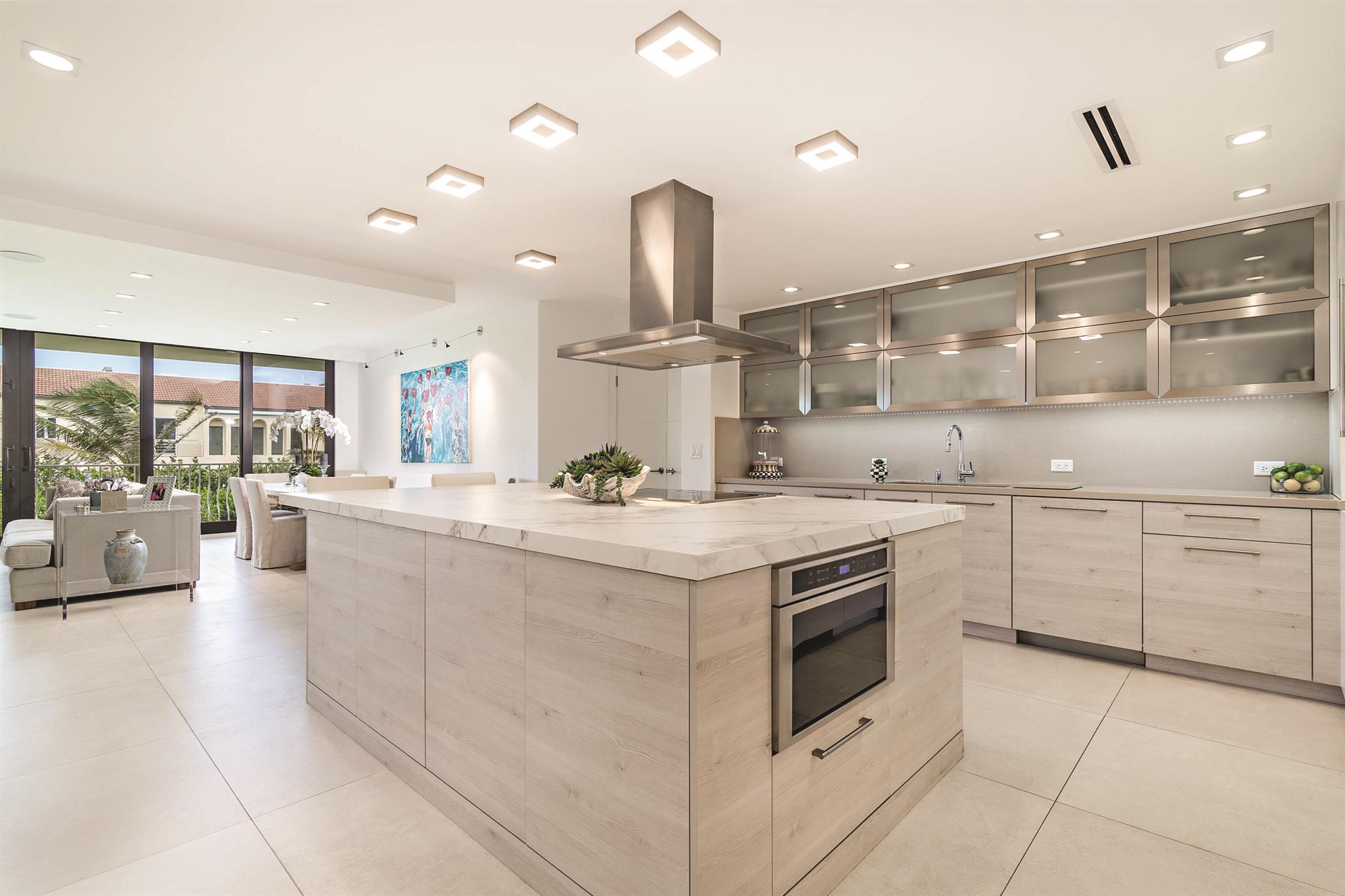 TWO THOUSAND CONDO - Residential