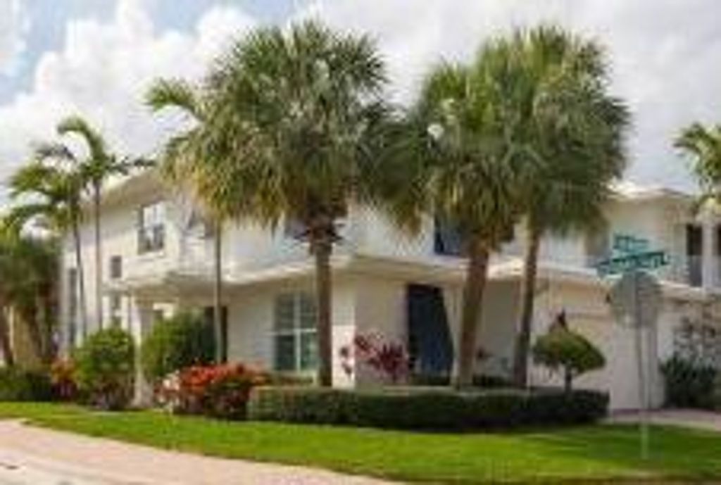 Photo of 3113 Yorkshire Lane, Palm Beach Gardens, FL 33418 (MLS # R10977328)