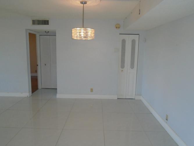 6195 Rock Island Rd 402
