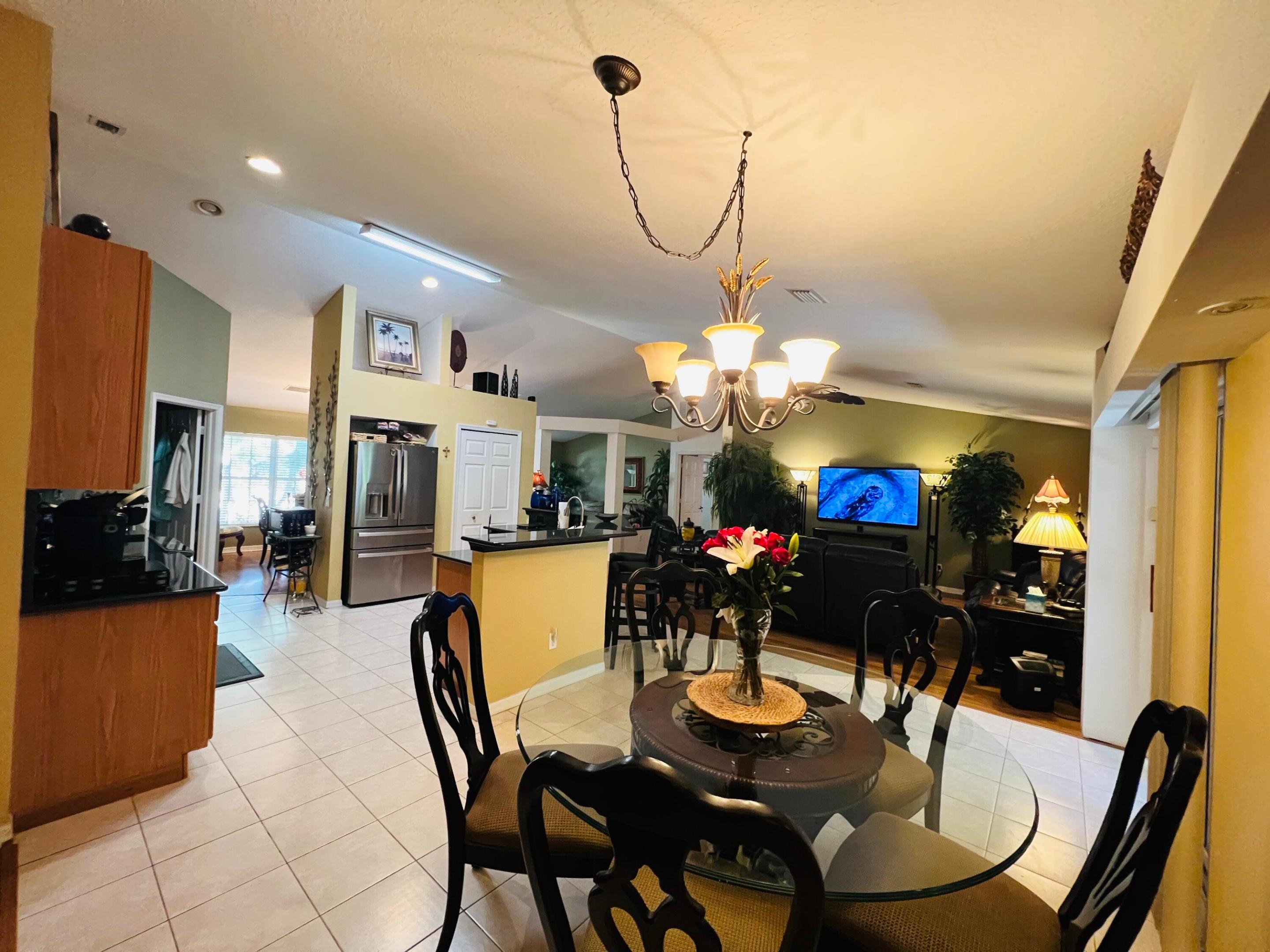 PORT ST LUCIE SECTION 11 - Residential