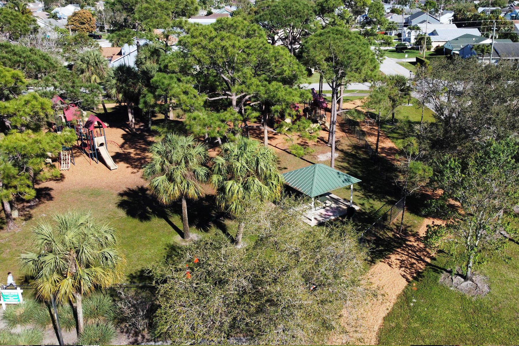 NORTH PALM BEACH HEIGHTS - Residential Lease